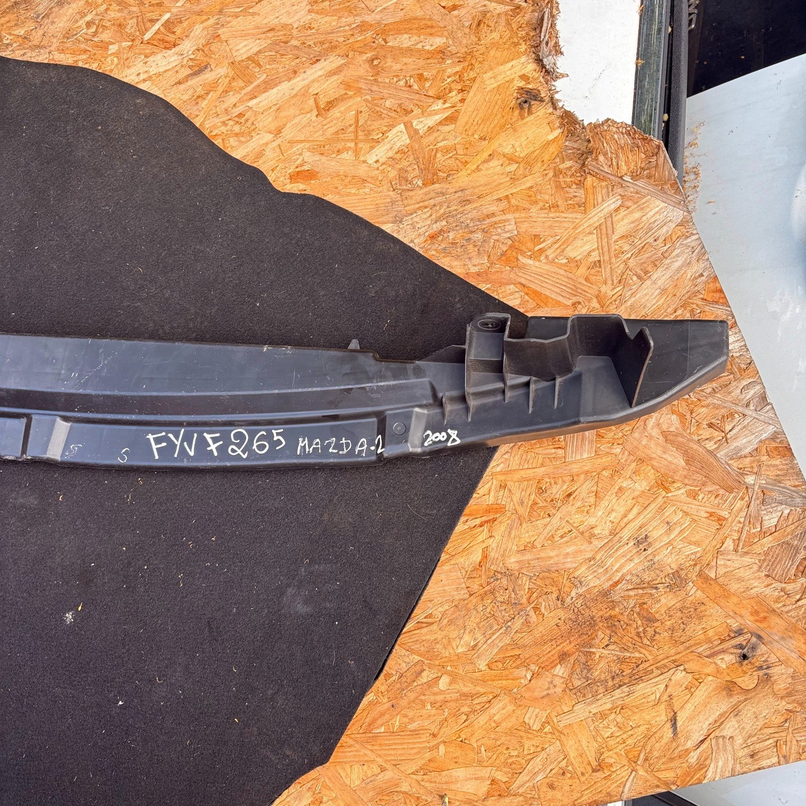 MAZDA 2 DE 2007-2010 FRONT BUMPER LOWER REINFORCEMENT BAR D01N500S1
