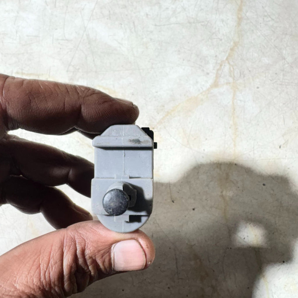 Range Rover L322 MK3 2002–2009 Brake Light Switch 93BB‑13480‑AF