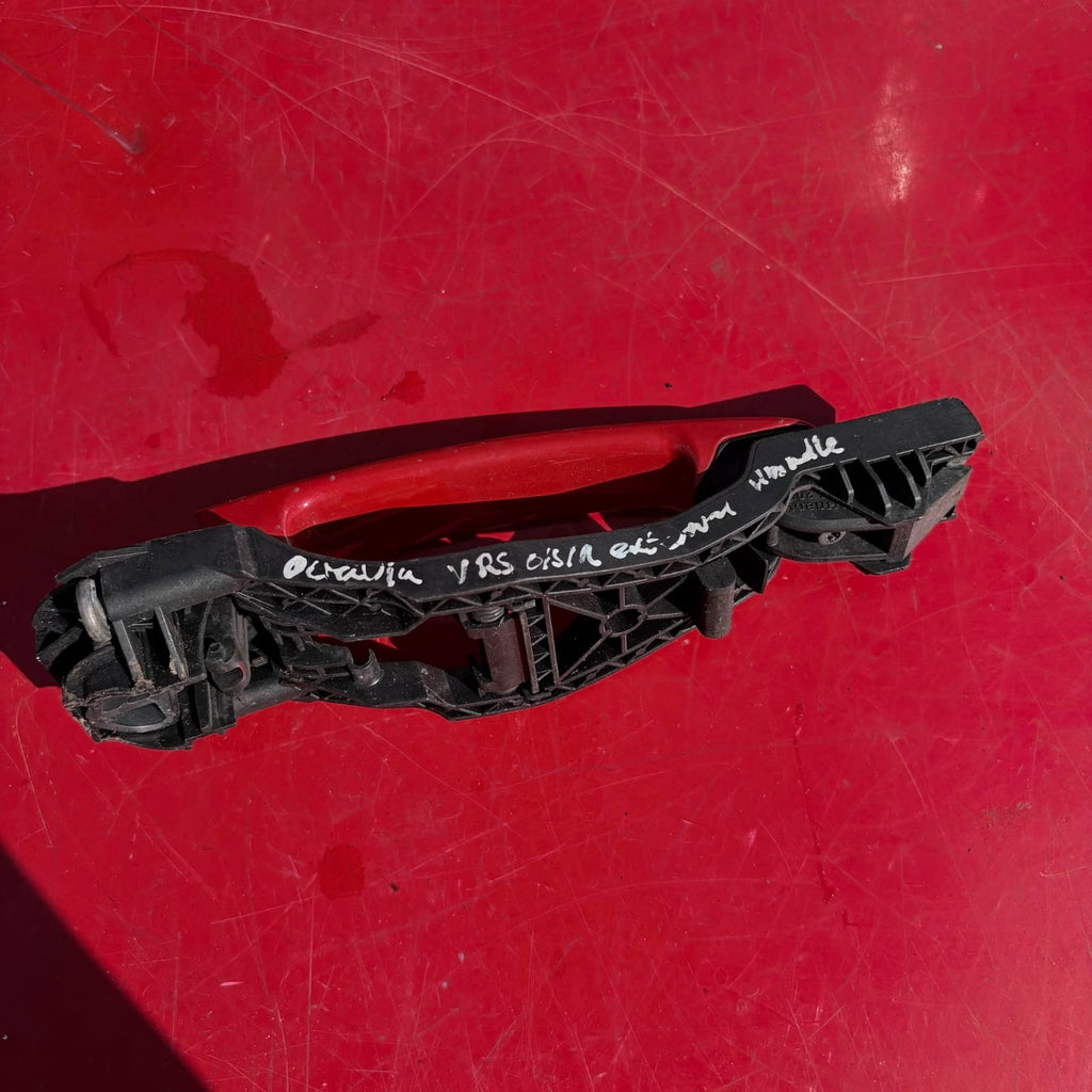 Skoda Octavia vRS Mk3 5E OSR Rear Right Exterior Door Handle Red 2013-2017