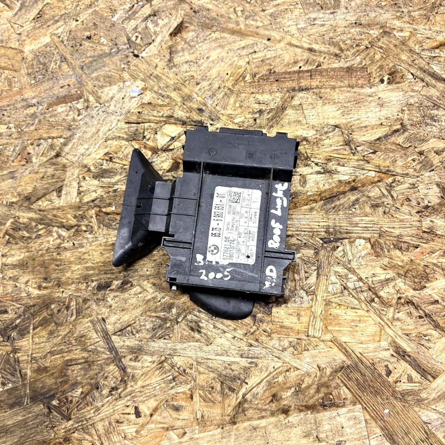BMW 3 SERIES E90 2005 ALARM ULTRA SONIC ECU MODULE 577621 DE / 65.75-6972064-01
