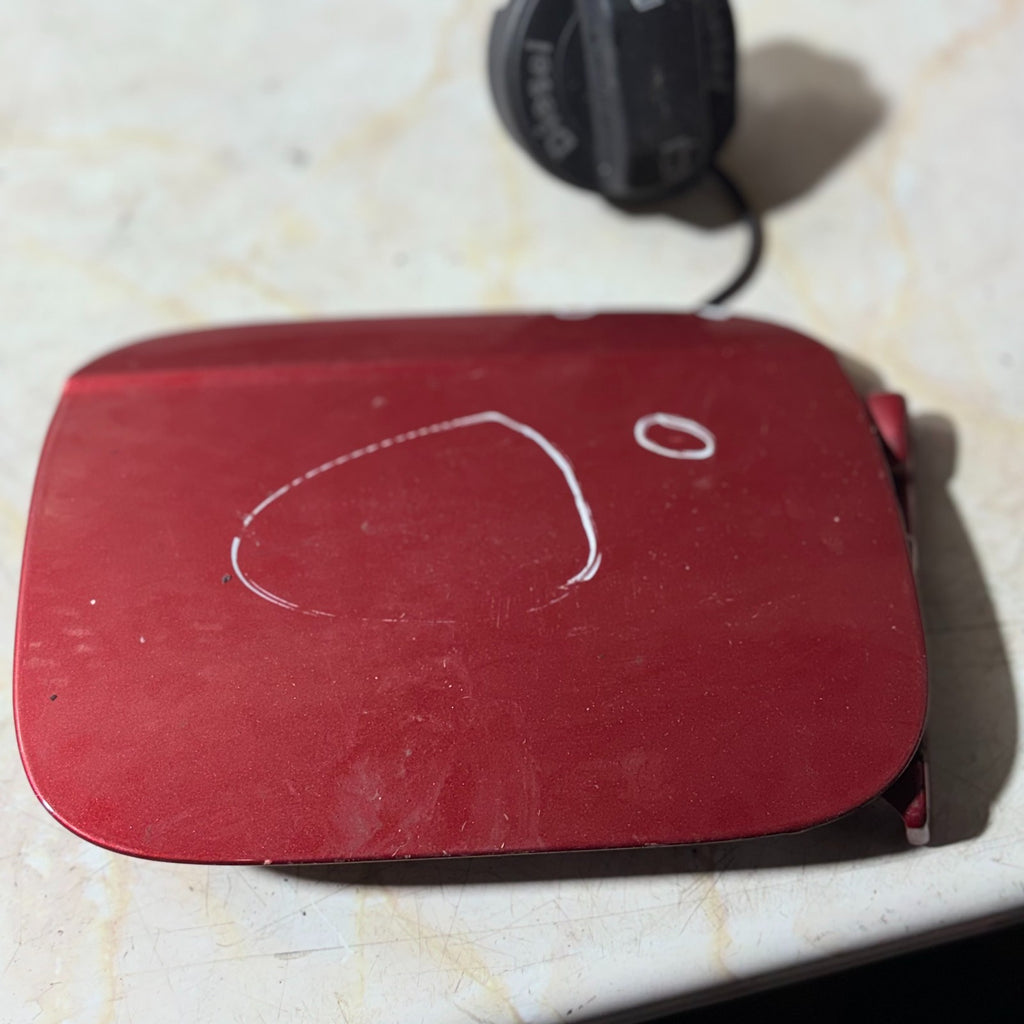 Audi A4 Fuel Filler Flap Lid Cover Cap 2004-2008M