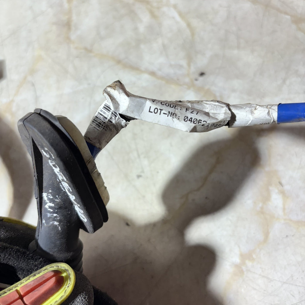 Kia Sorento 2005 Front Door Wiring Harness Loom Right