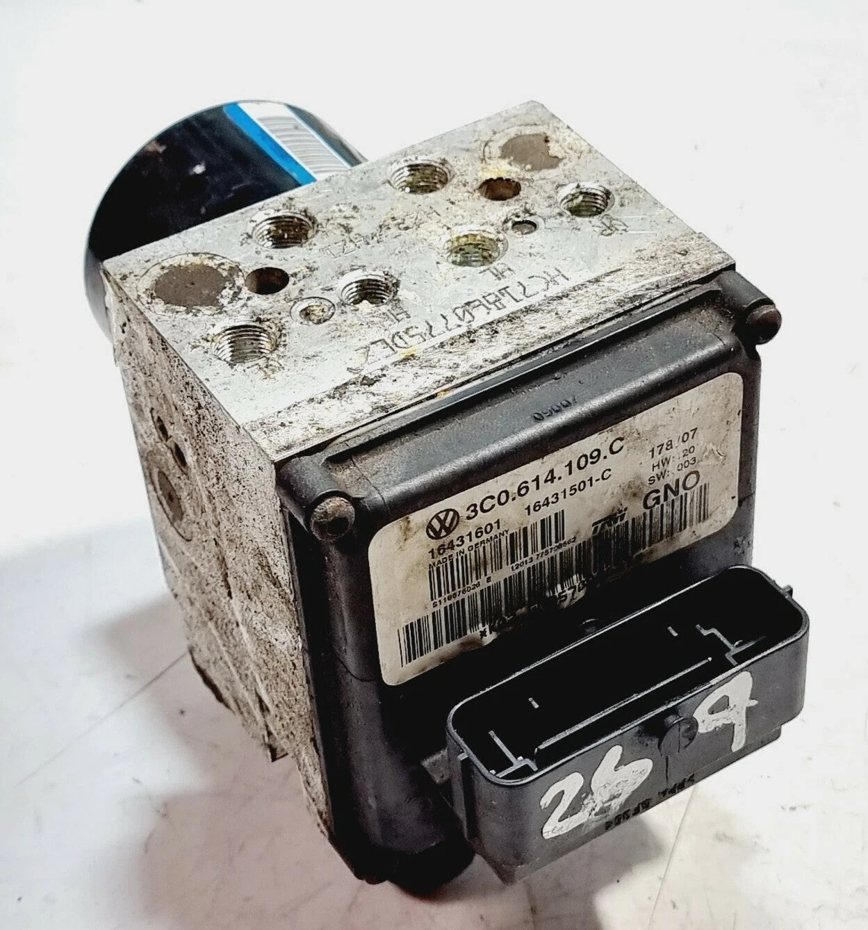 Volkswagen Passat B6 05-10 ABS Pump Unit 3C0614109C