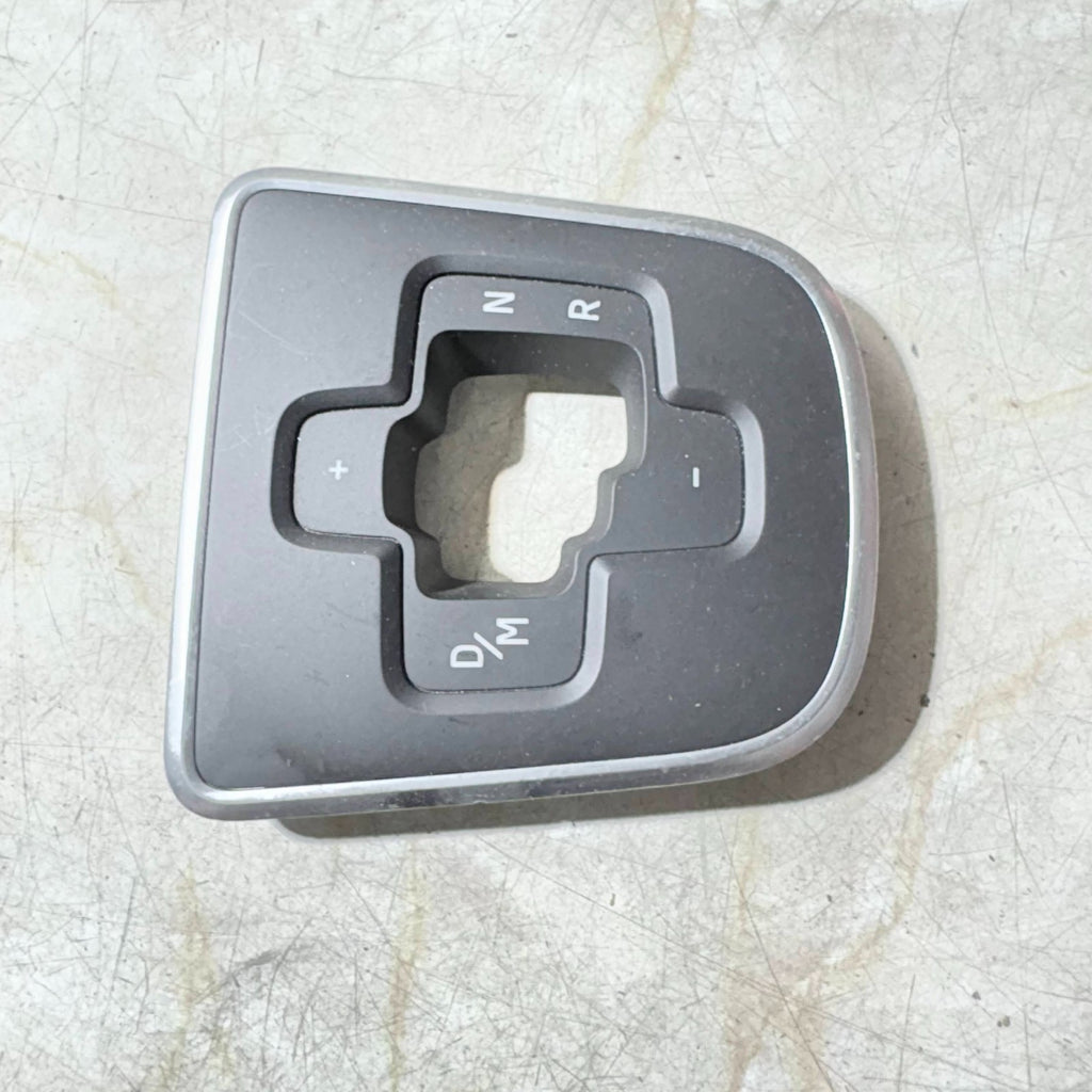 Skoda Citigo 2012-2019 Gear Selector Surround Trim 100070584