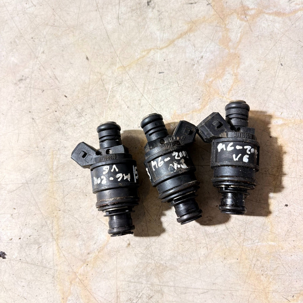 MG 2002-2005 FUEL INJECTORS MJY100620 SET OF 3