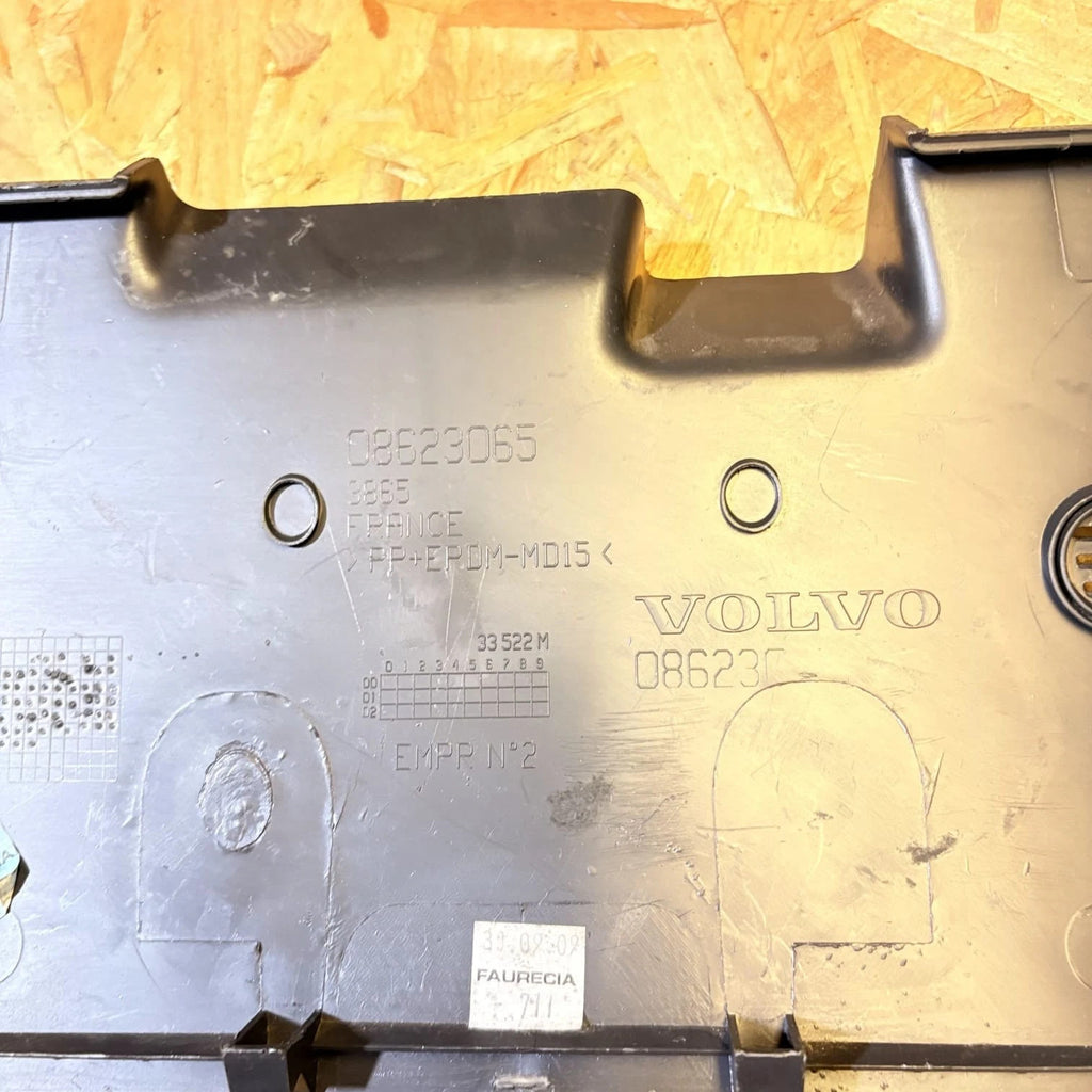 33522M 08623065 Volvo C30 S40 V50 06-13 Dashboard Lower Trim Console Cover Panel