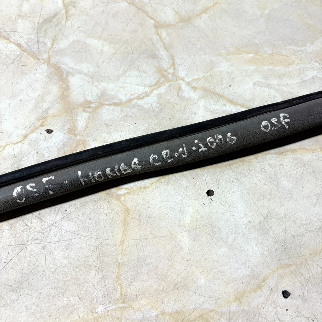 HONDA CR-V MK2 02-06 5DR SUV FRONT DRIVER RIGHT OFFSIDE DOOR RUBBER SEAL