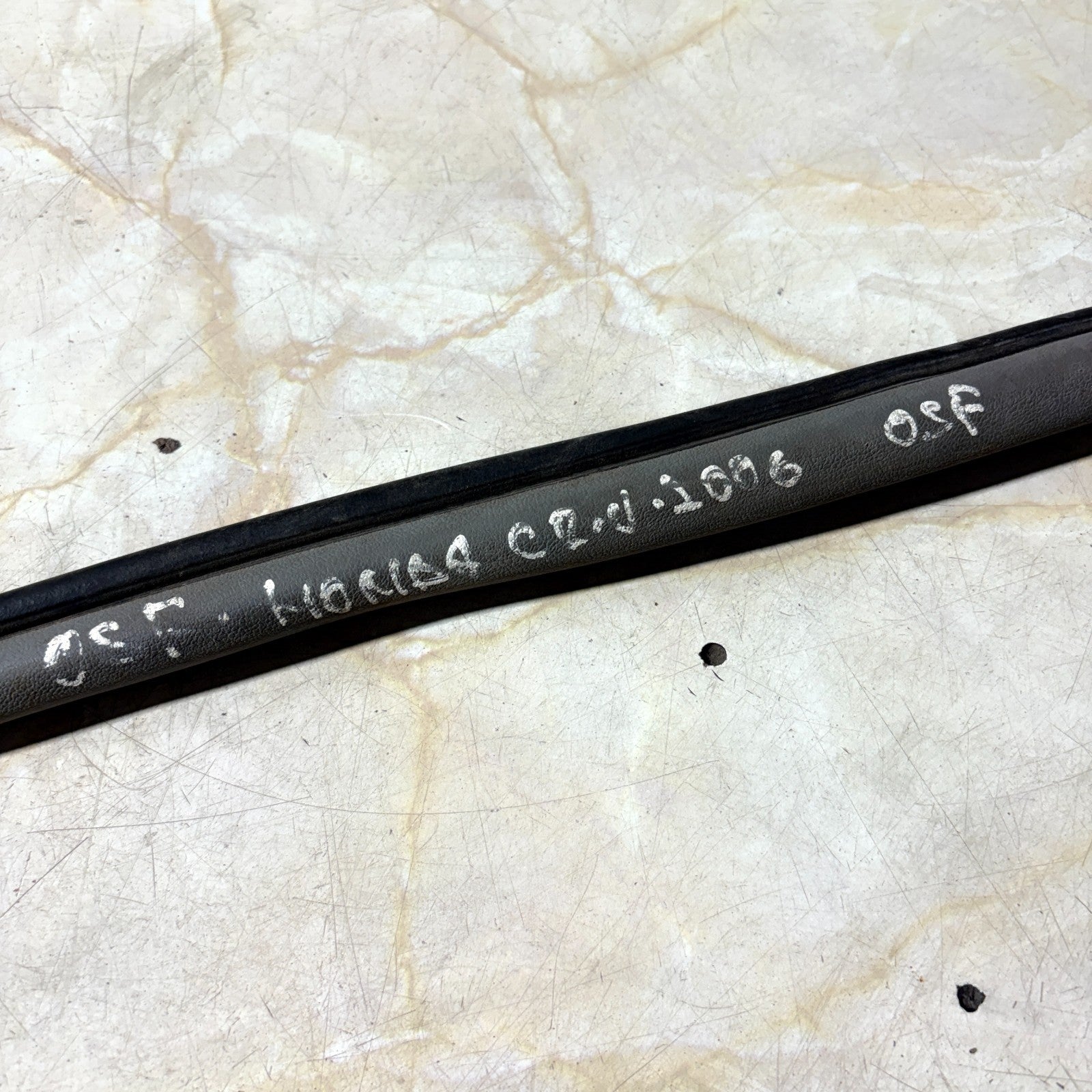 HONDA CR-V MK2 02-06 5DR SUV FRONT DRIVER RIGHT OFFSIDE DOOR RUBBER SEAL