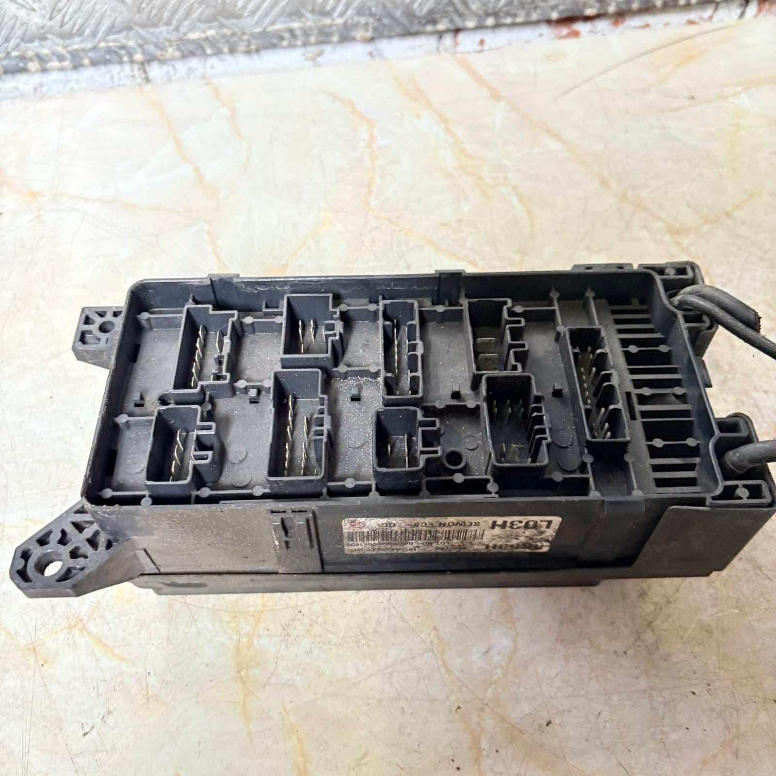 KIA Carnival II GQ/Sedona KV-II 2.9 CRDi Fuse Relay Box 0K53H-66-760 01-06