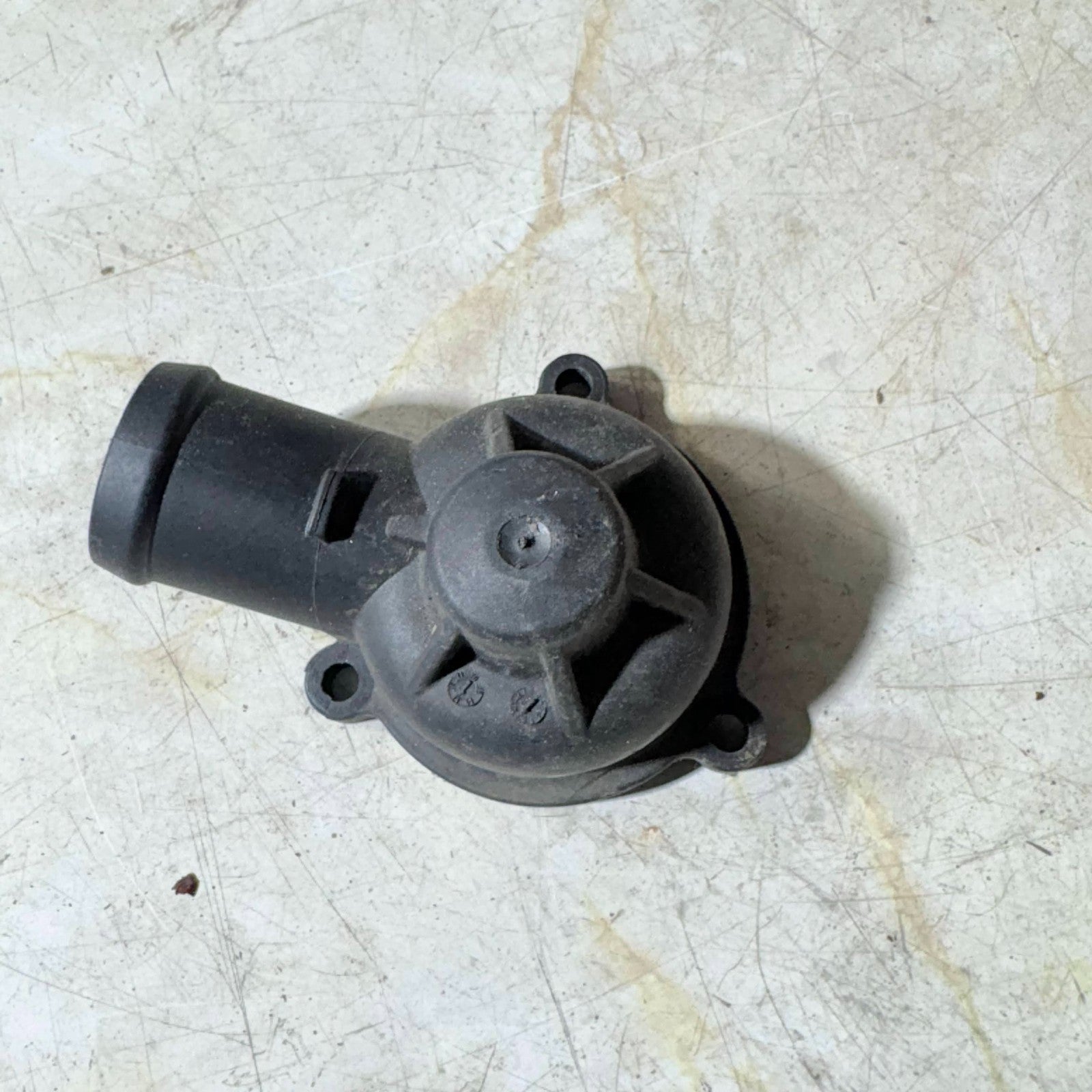 Volkswagen Polo 6R Coolant Thermostat Housing 03C121121B