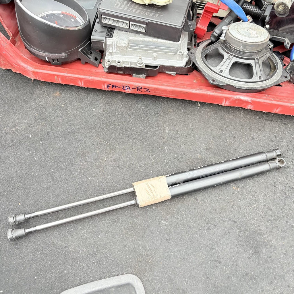 BMW E60 5er BONNET SPRING SHOCK STRUTS/7008745 D56070