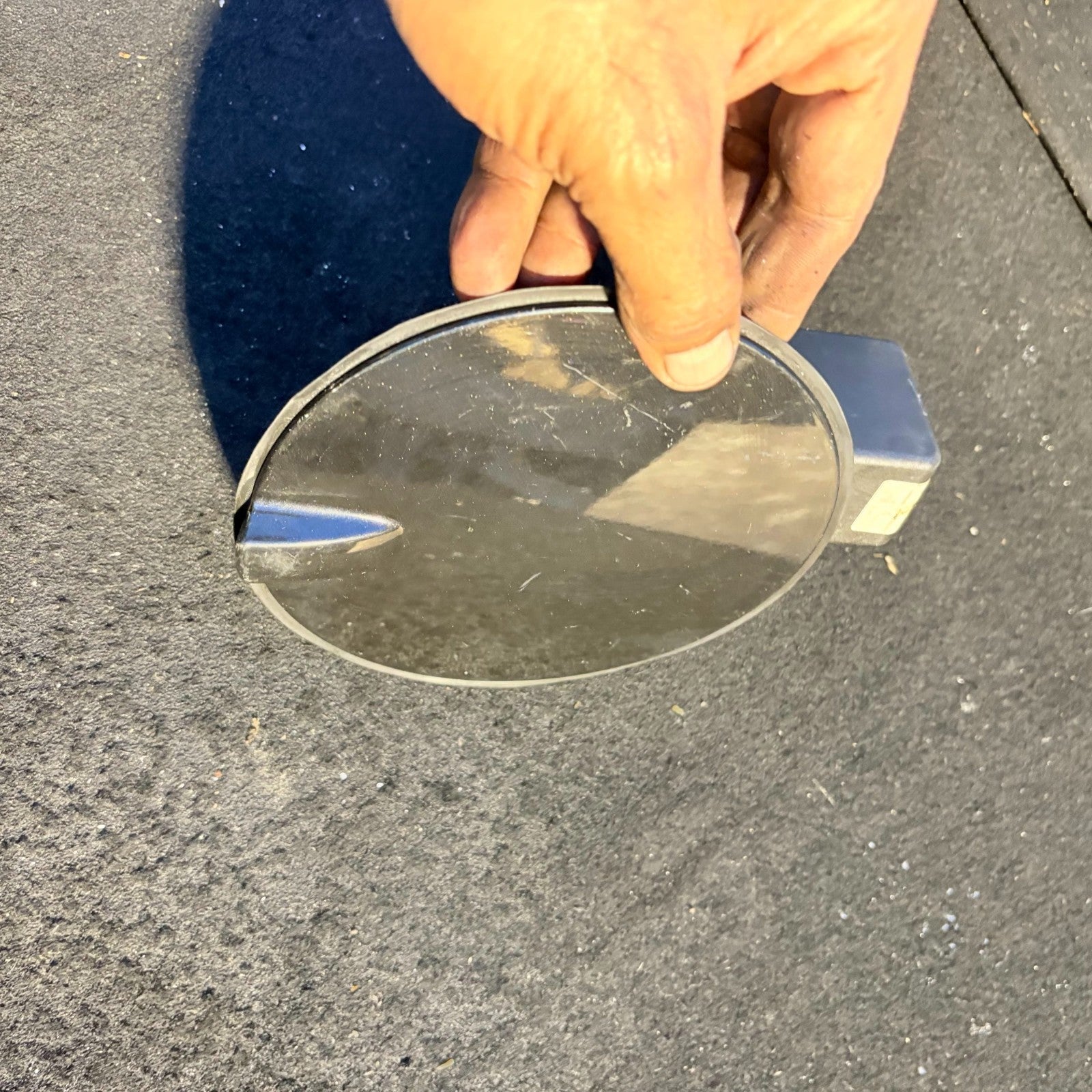VAUXHALL ASTRA 2005 FUEL FLAP COVER LID