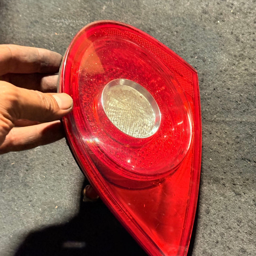 VW Golf Mk5 2004-2009 3/5 Door LHD Left Inner Tailgate Fog Light 1K6945093E