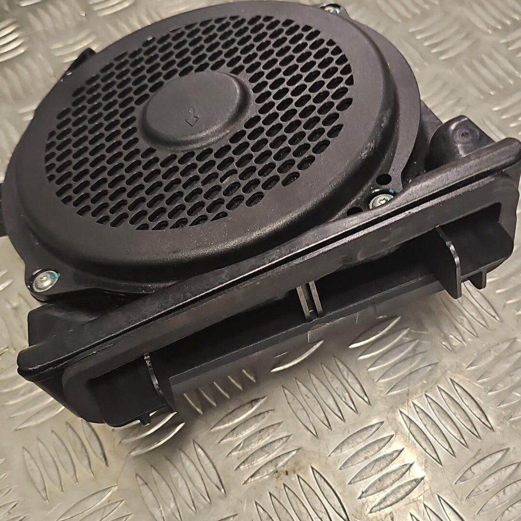 KIA STINGER CK HARMAN SUBWOOFER DRIVER FLOOR SPEAKER 96380-J5050 2018-2021