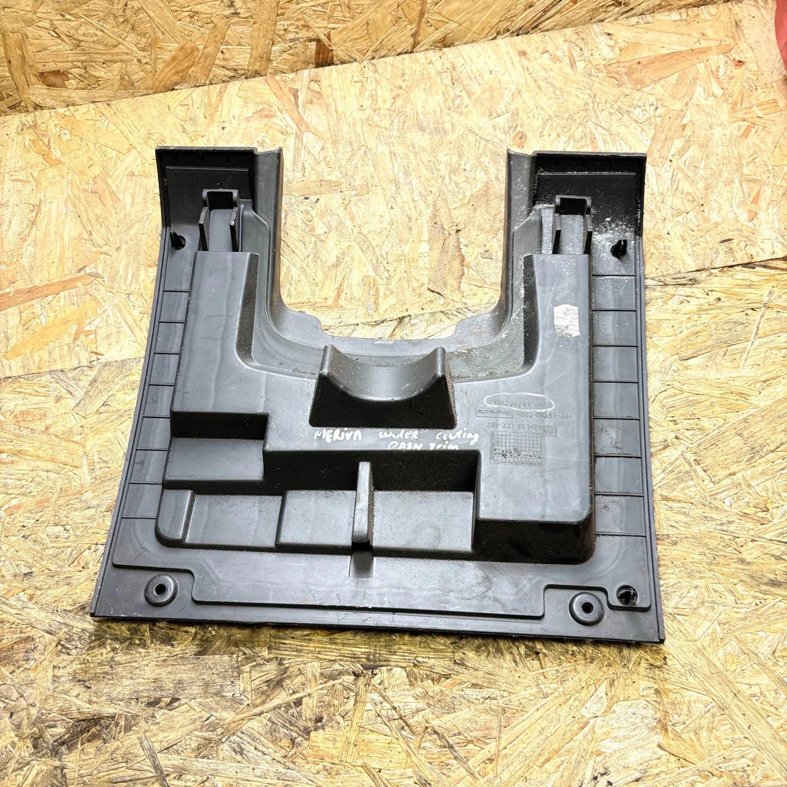 Vauxhall Meriva A 2003-2006 RHD Lower Dash Steering Column Trim Cover 13122482