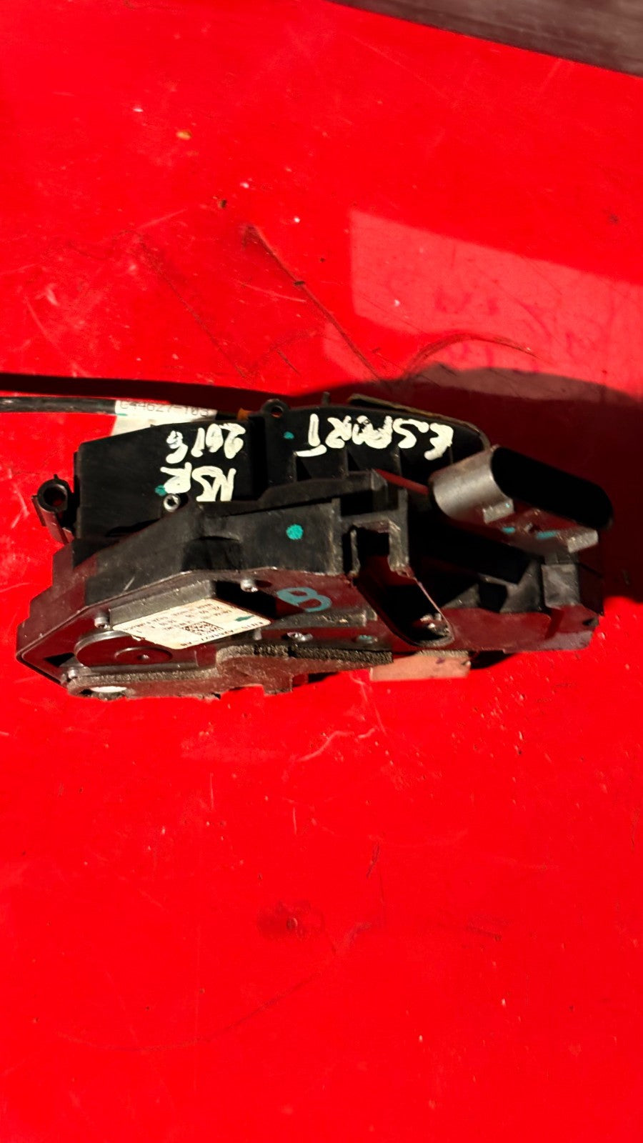 FORD ECOSPORT DOOR LOCK REAR LEFT EN15-A264A27-AB 2018