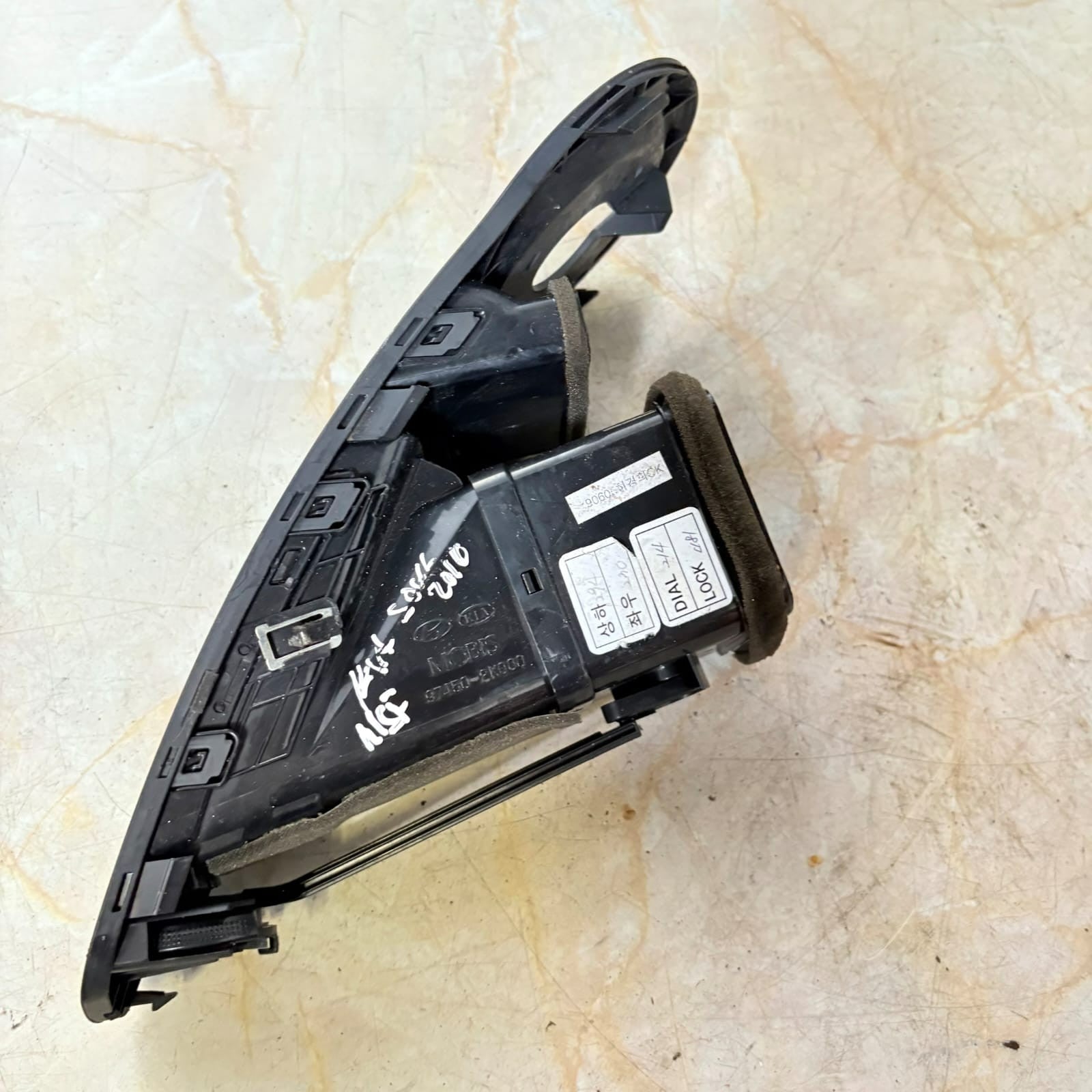 Kia Soul Mk1 2009-13 Front Left Passenger Dash Air Vent Trim Speaker 97450-2K000