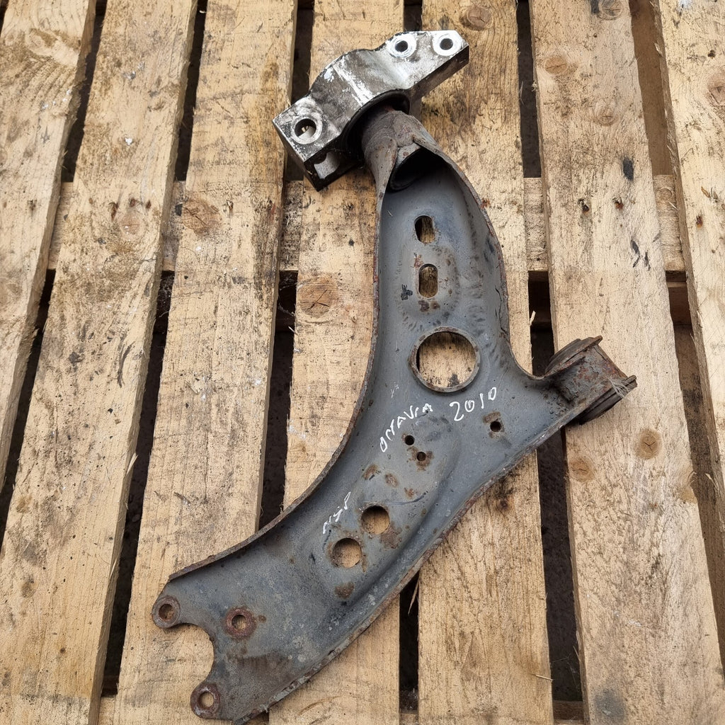 2011 SKODA OCTAVIA PASSENGER LEFT FRONT WISHBONE CONTROL ARM 1K0407151BC