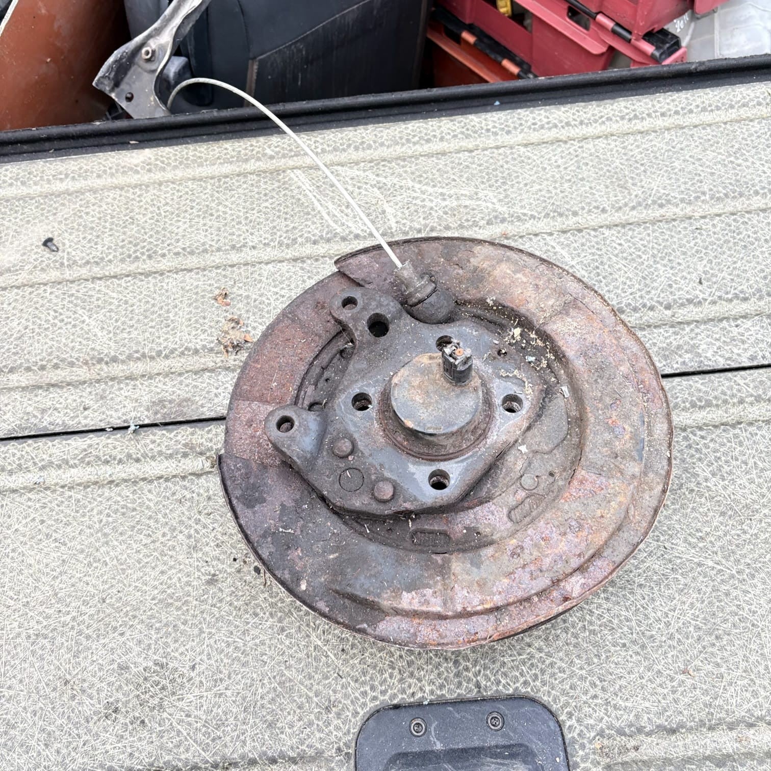 33837 A5 TOYOTA COROLLA VERSO 2.O D4D PASSENGER REAR HUB