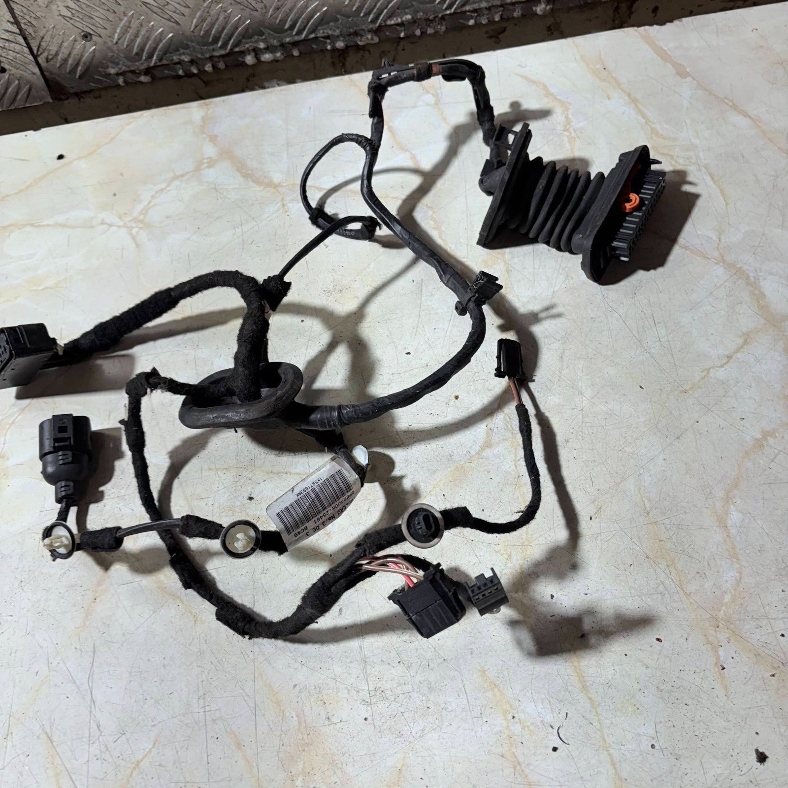 VW Jetta Mk5 2005-2011 Left Rear PDC Parking Sensor Wiring Loom