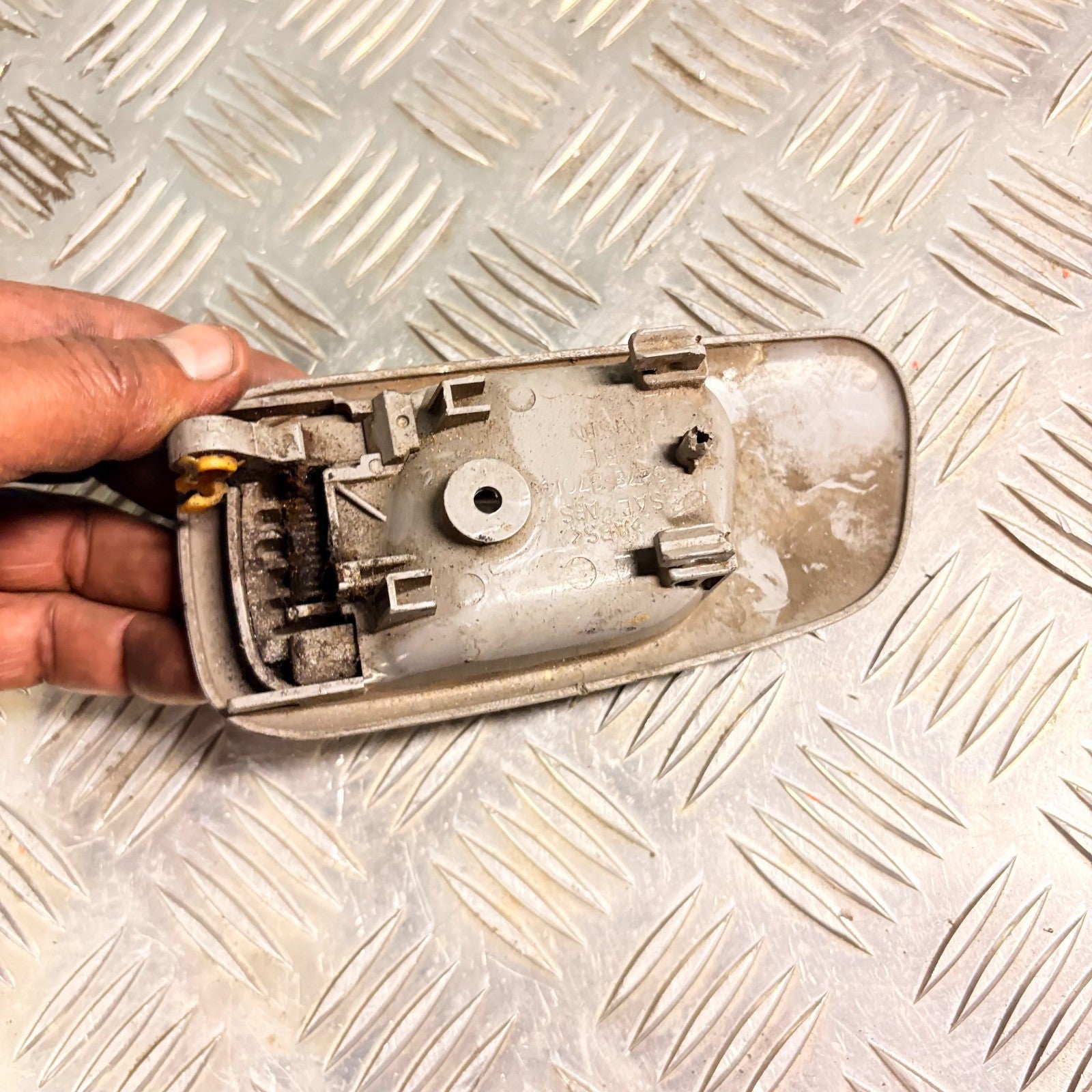 Toyota Dyna Hino 300 1999-11 Front Left Passenger Inner Door Handle 69278-37010