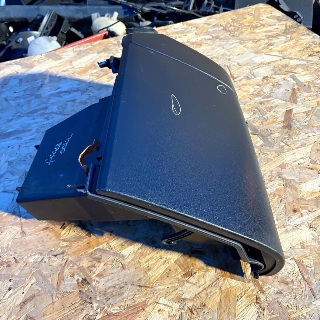 MAZDA 3 2003-2009 GLOVE BOX