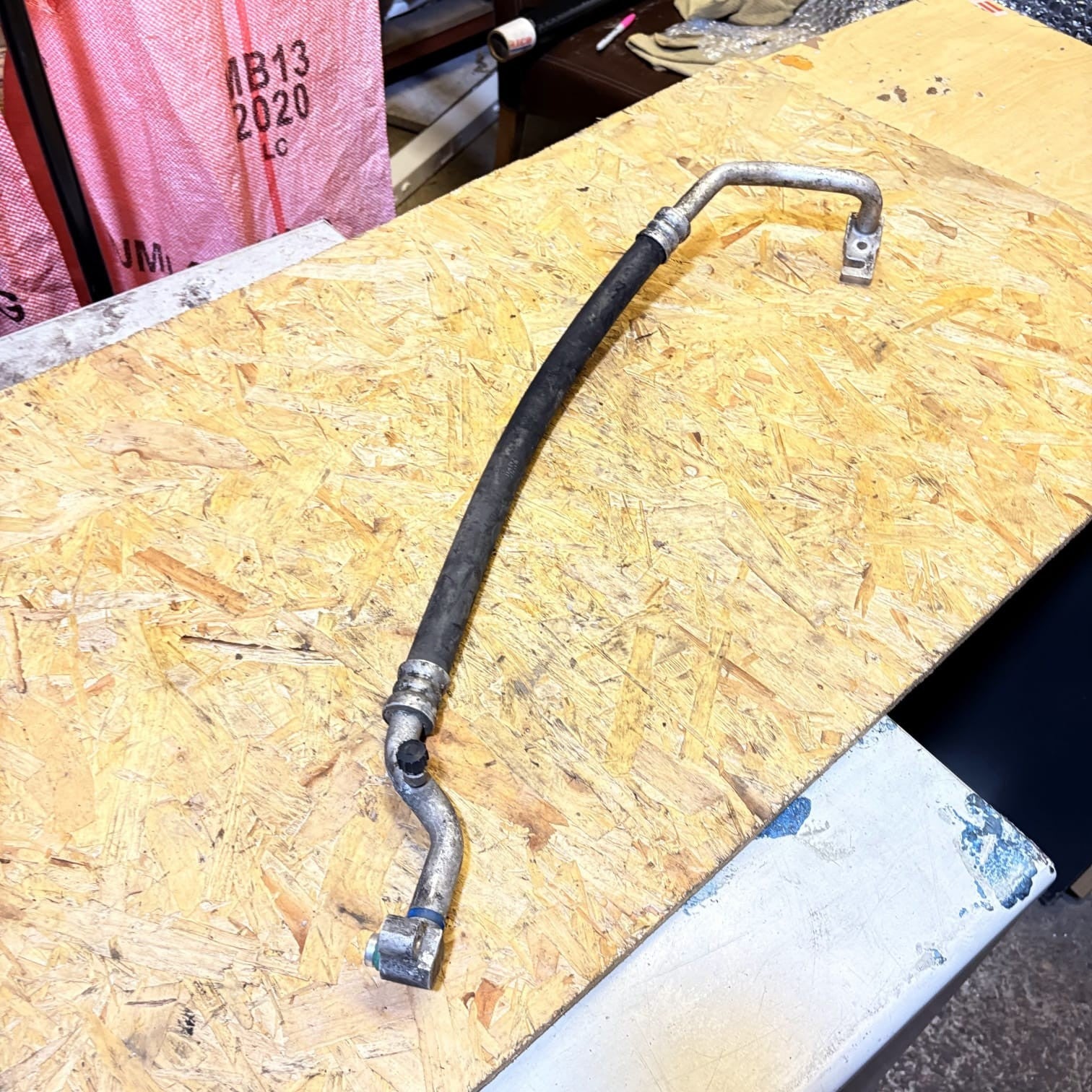 RENAULT CLIO MK4 12-19 AC AIR CON CONDITIONING HOSE PIPE 0.9 PETROL 924544059