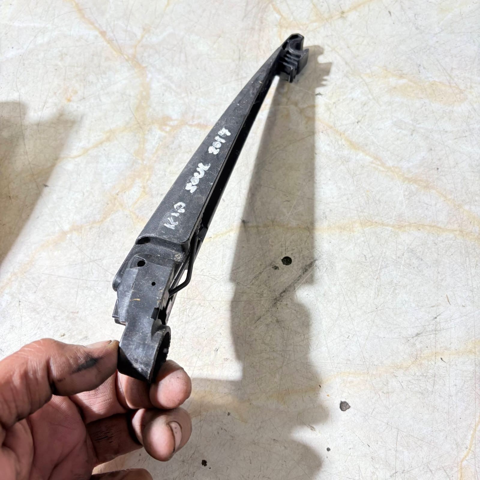 Kia Soul 2014-2019/Soul EV 2015-2019 Rear Wiper Arm Tailgate 988151R000