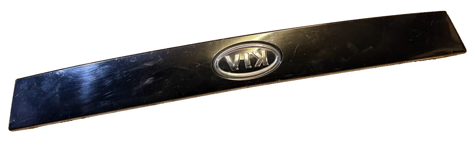 Kia Picanto Mk1 2004-2011 Rear Boot Tailgate Trim & Badge Black 87311-07110