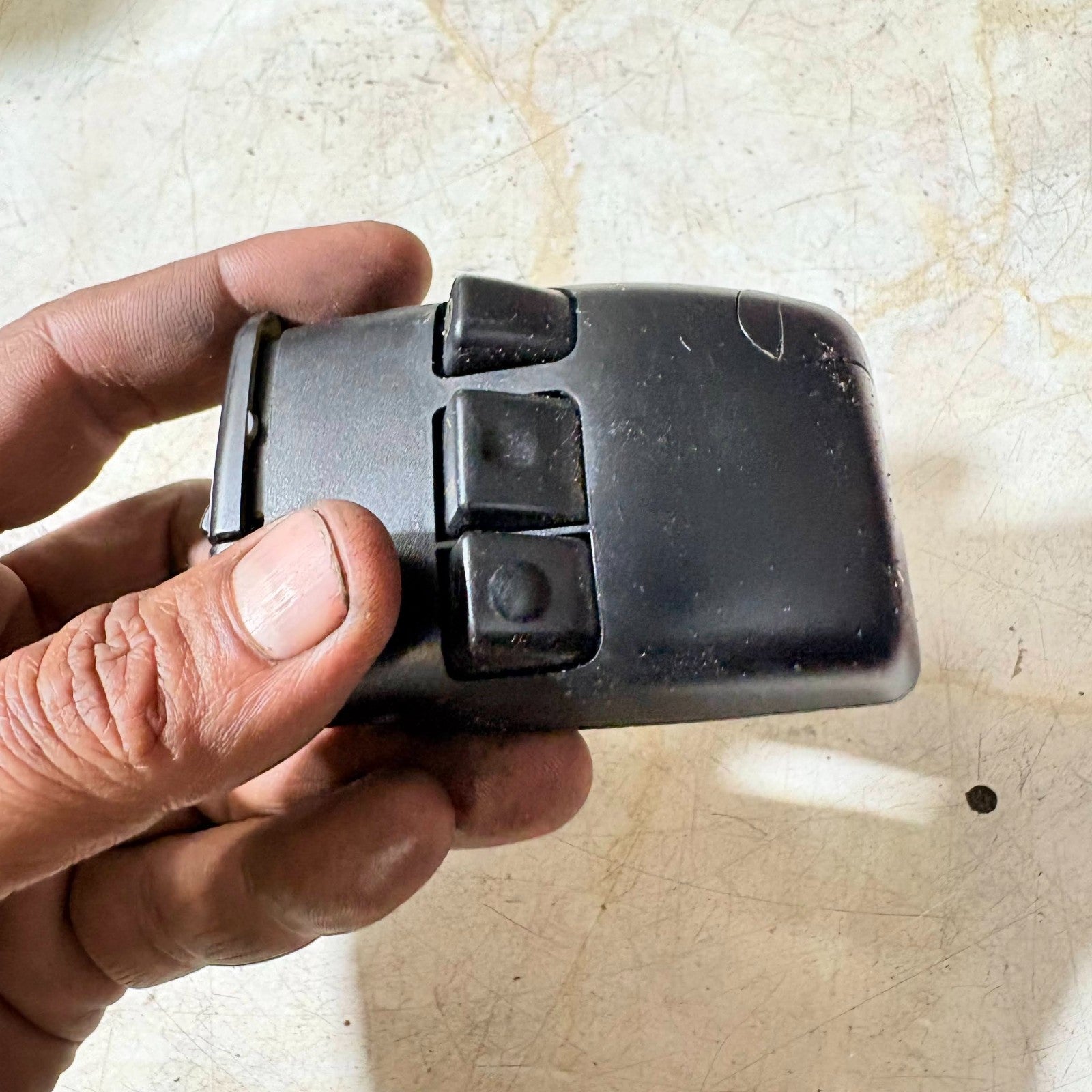 Toyota Steering Wheel Radio Volume Control 86230-20010