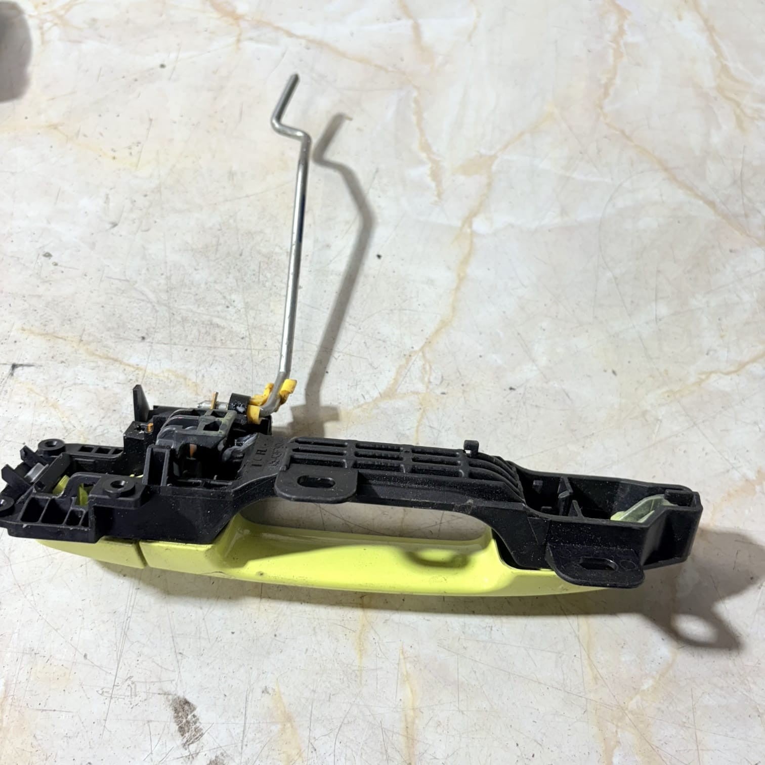 Door handle Passenger Front Left Side Toyota AVENSIS 3 Kombi T27 83901 NSF