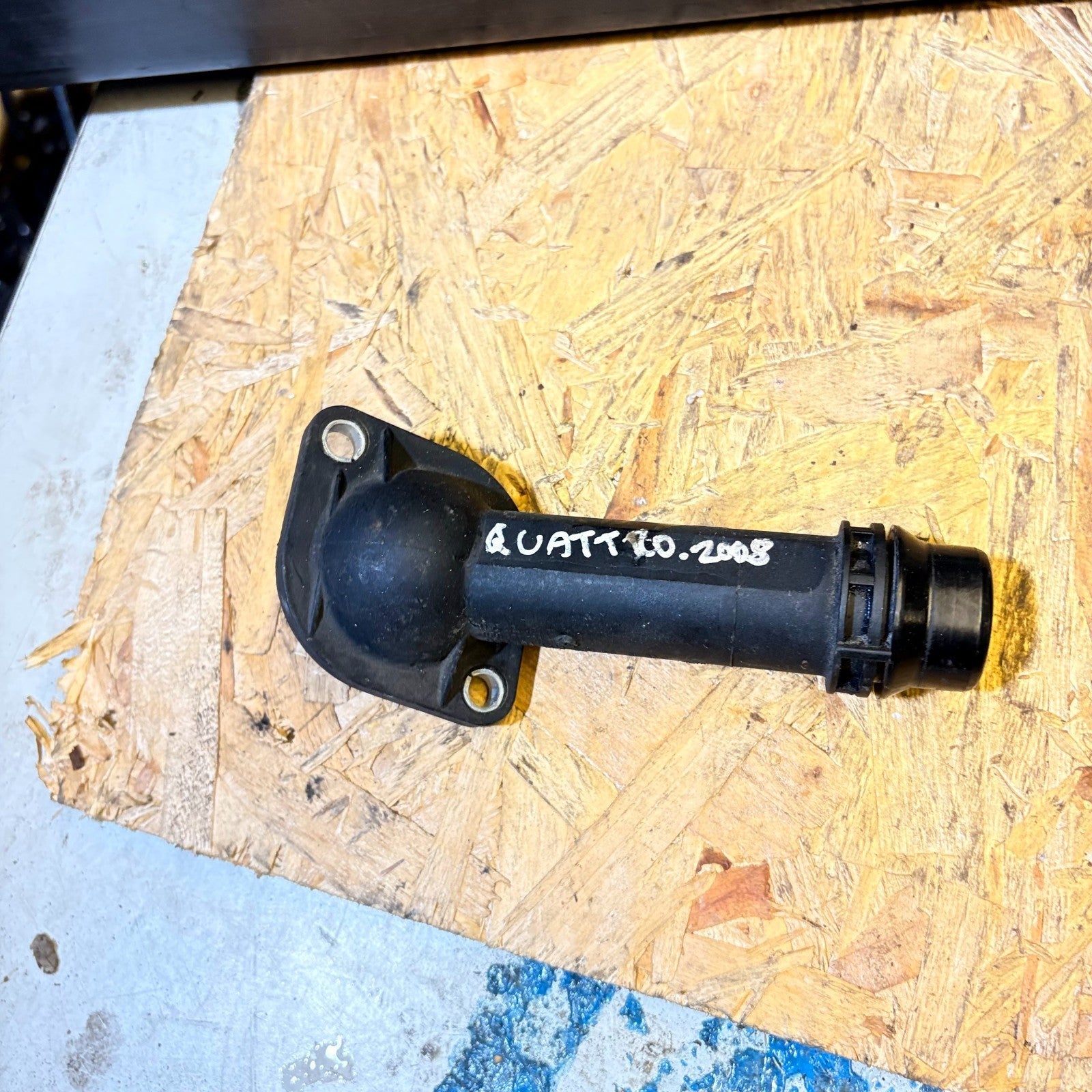 AUDI QUATTRO 2008 THERMOSTAT HOUSING WITH THERMSTAT