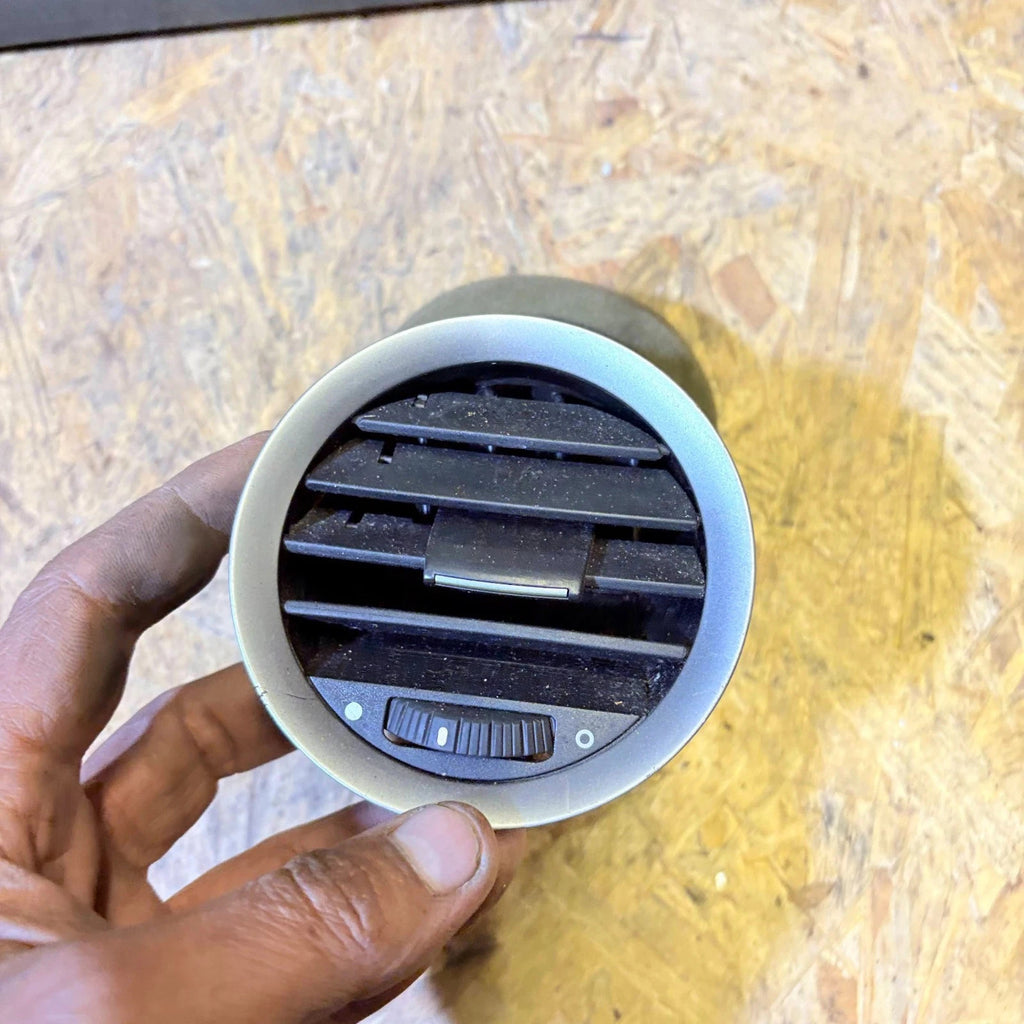 MG 6 DASHBOARD AIR VENT FRONT DRIVER RIGHT SIDE 2012