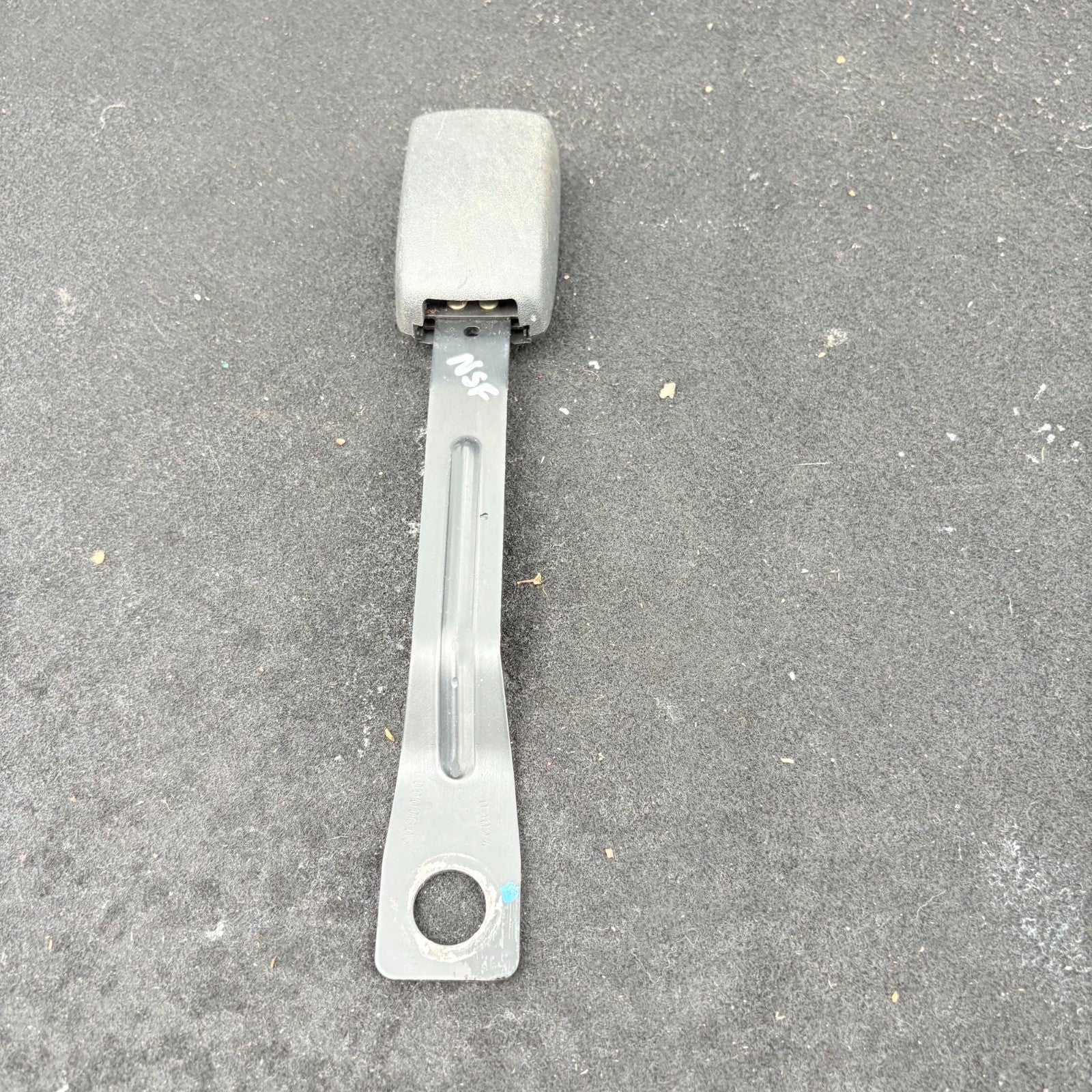 SUZUKI SWIFT FRONT PASSENGER SEAT BELT STALK BUCKLE E034501