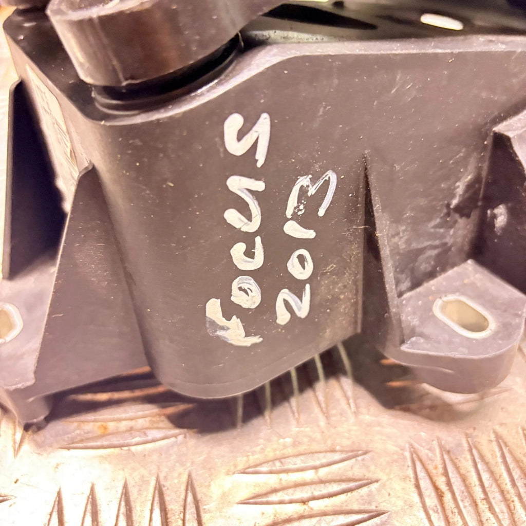 FORD FOCUS GEAR SELECTOR 6 SPEED MANUAL BV6R7C453DKC 2013 Mk3