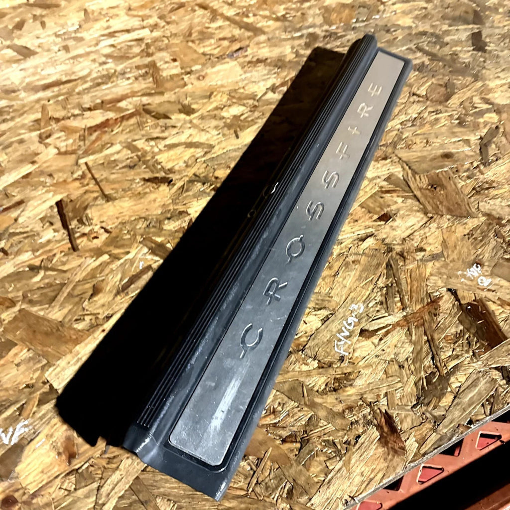 2005 CHRYSLER CROSSFIRE DOOR STEP SILL TRIM COVER PANEL N/S/F SIDE A1706800235