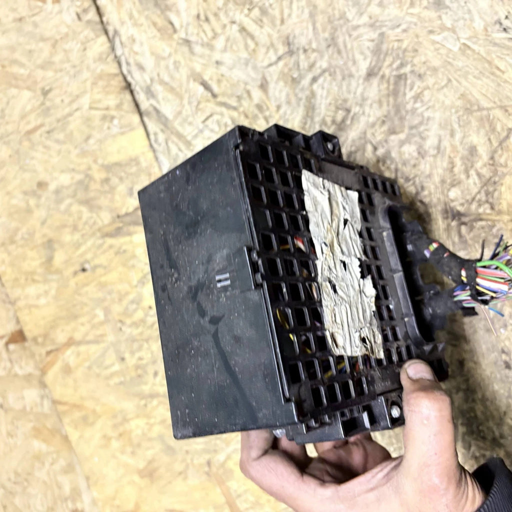 FORD Fiesta Mk7 2016 FUSE BOX F1BT-14A005-YNA