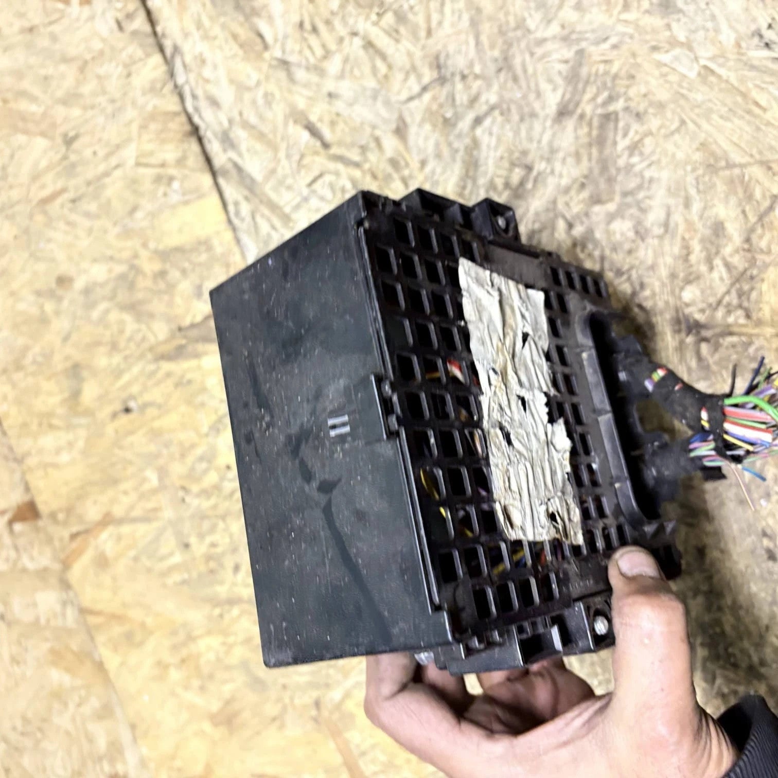 FORD Fiesta Mk7 2016 FUSE BOX F1BT-14A005-YNA