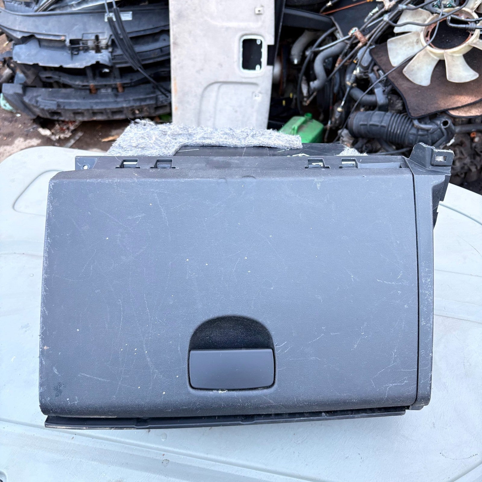 HYUNDAI I20 2009 GLOVE BOX STORAGE COMPARTMENT 84529-1J900