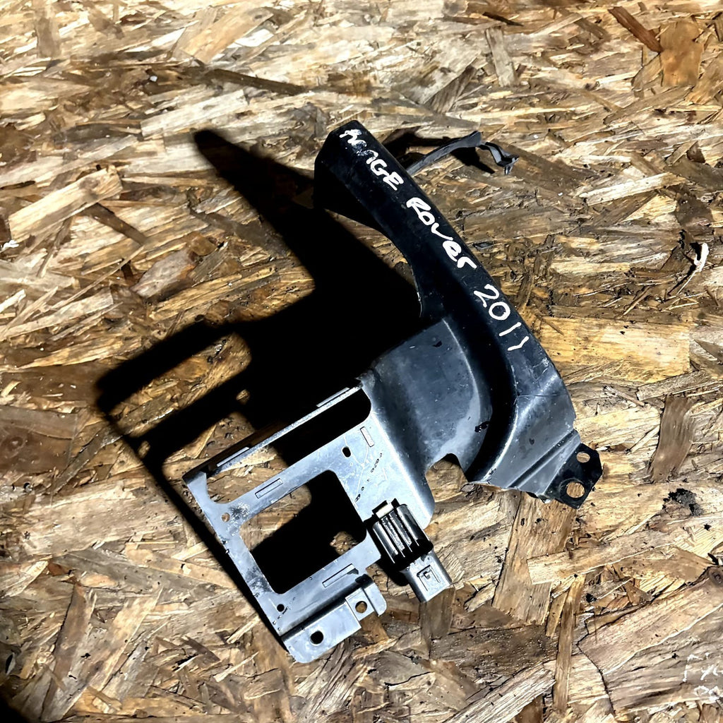 LAND ROVER EVOQUE L538 BUMPER BRACKET DRIVER REAR SIDE BJ32-17E800-A 2011