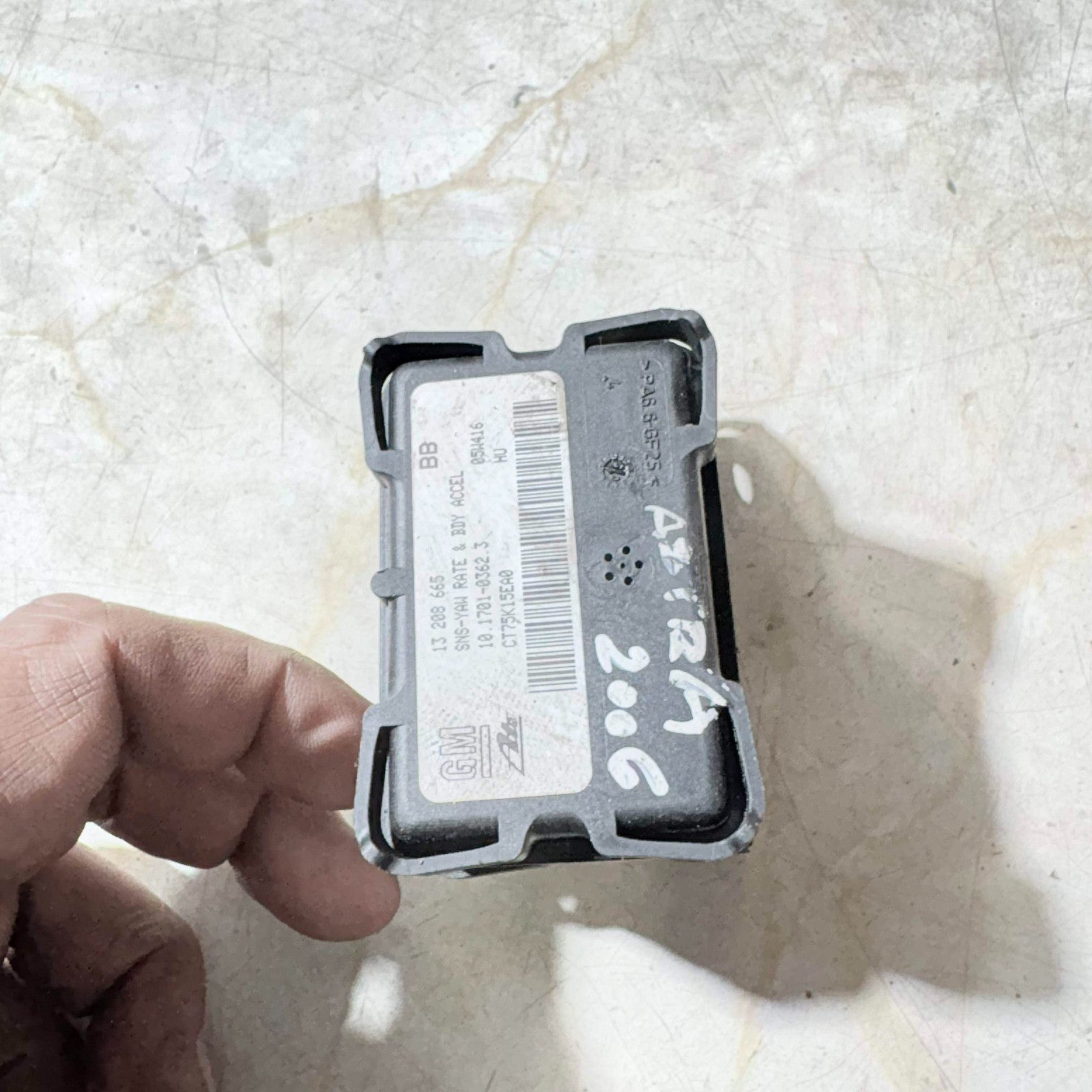 Opel Astra H VXR Yaw rate sensor 13 208 665 2006