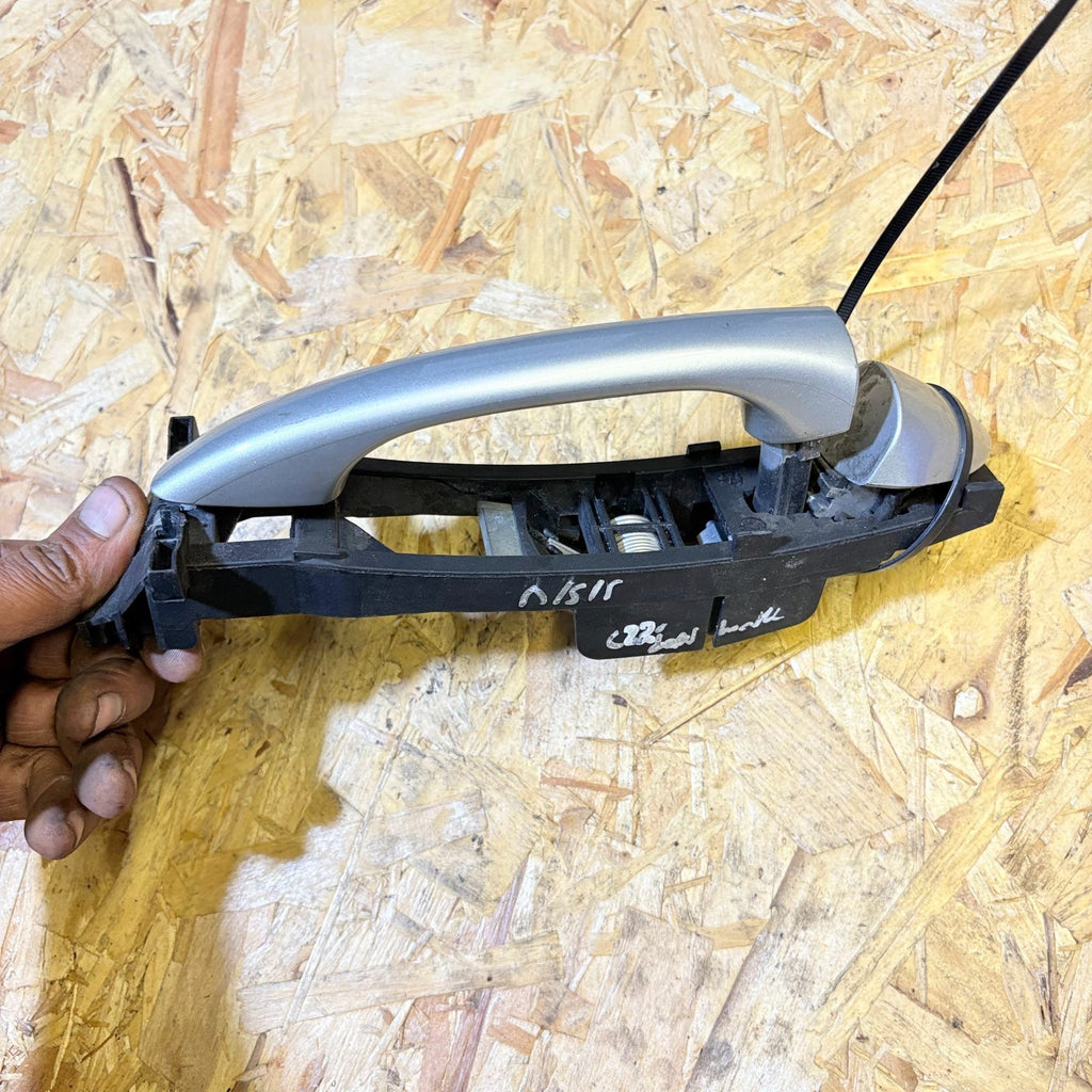 Mercedes C220 2014-2017 Door Handle Exterior Left Passenger Side Silver