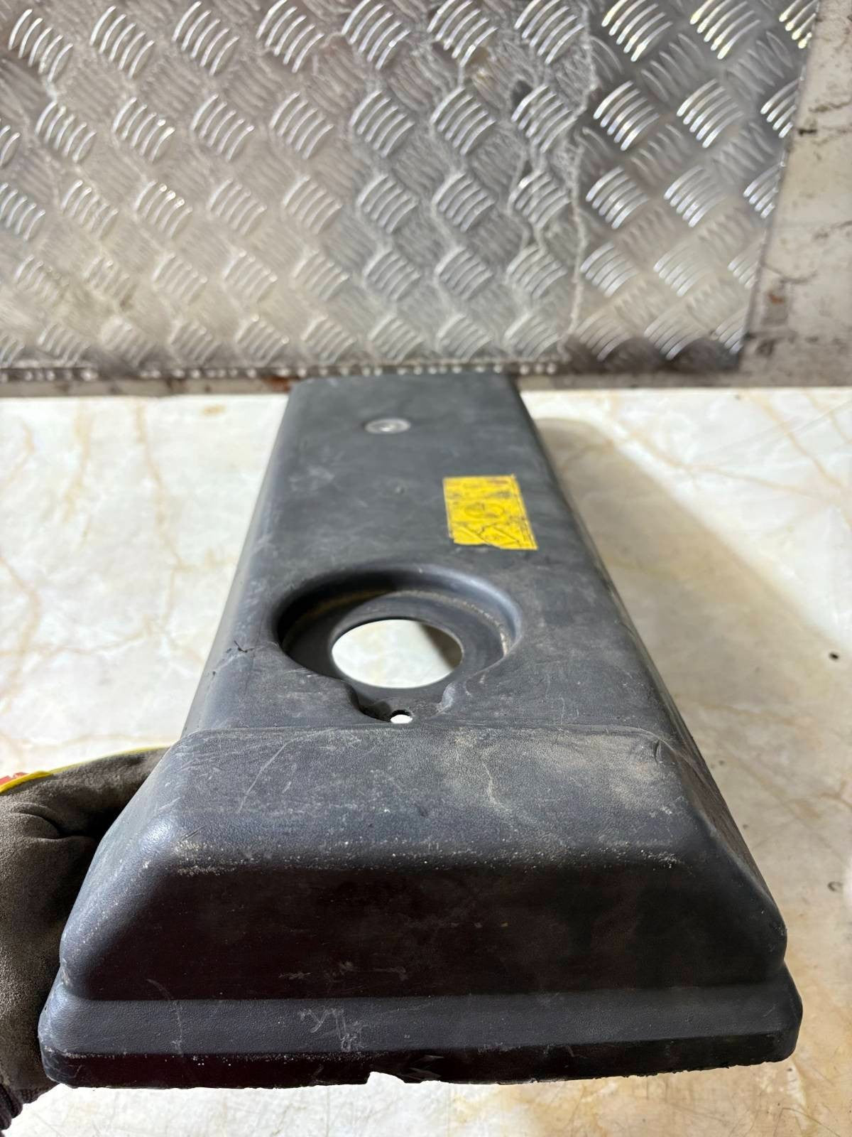 Opel Movano 200 engine cover/cover engine panel
