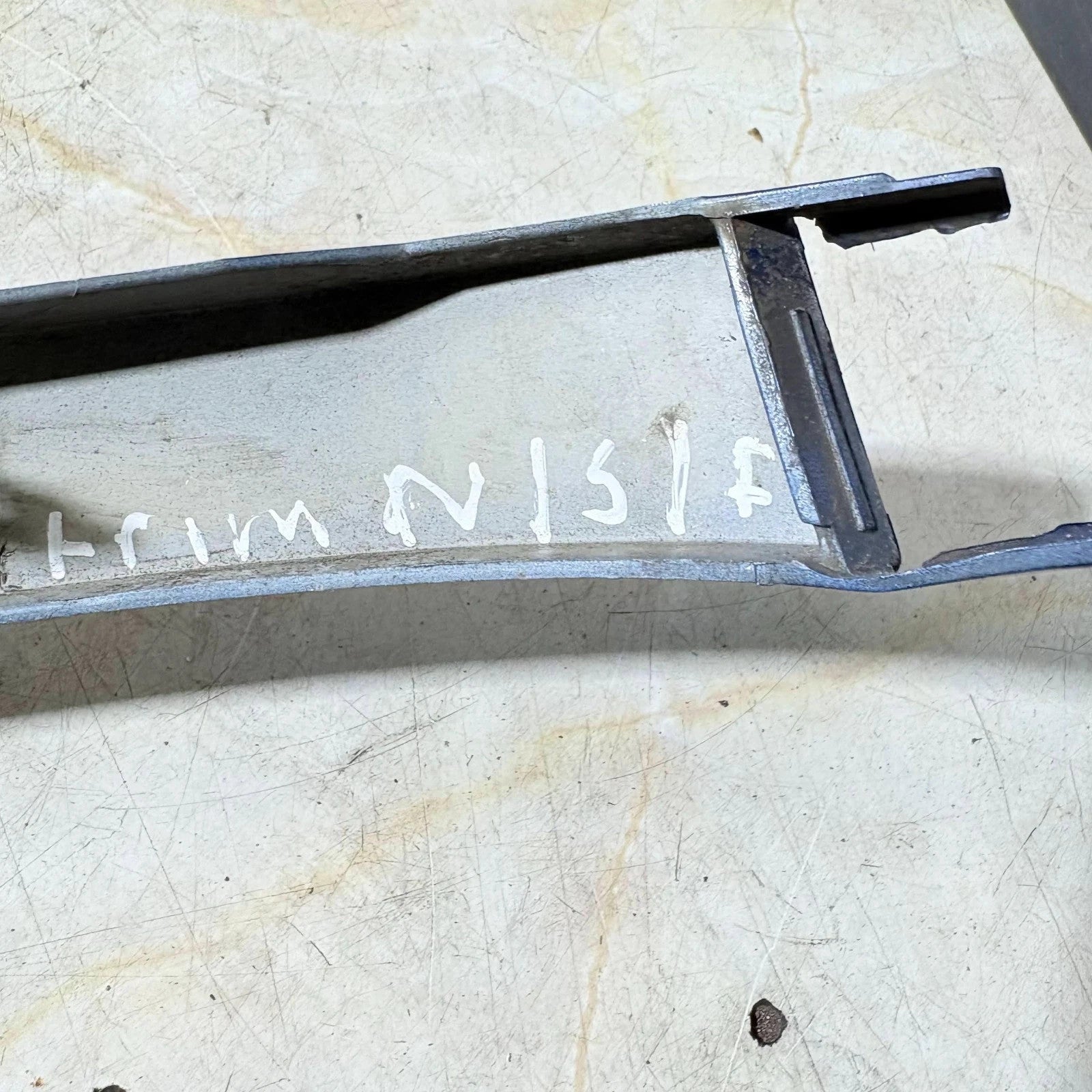 MERCEDES ML32 HEADLIGHT TRIM NSF PASSENGER SIDE 1638260177 1998-2001