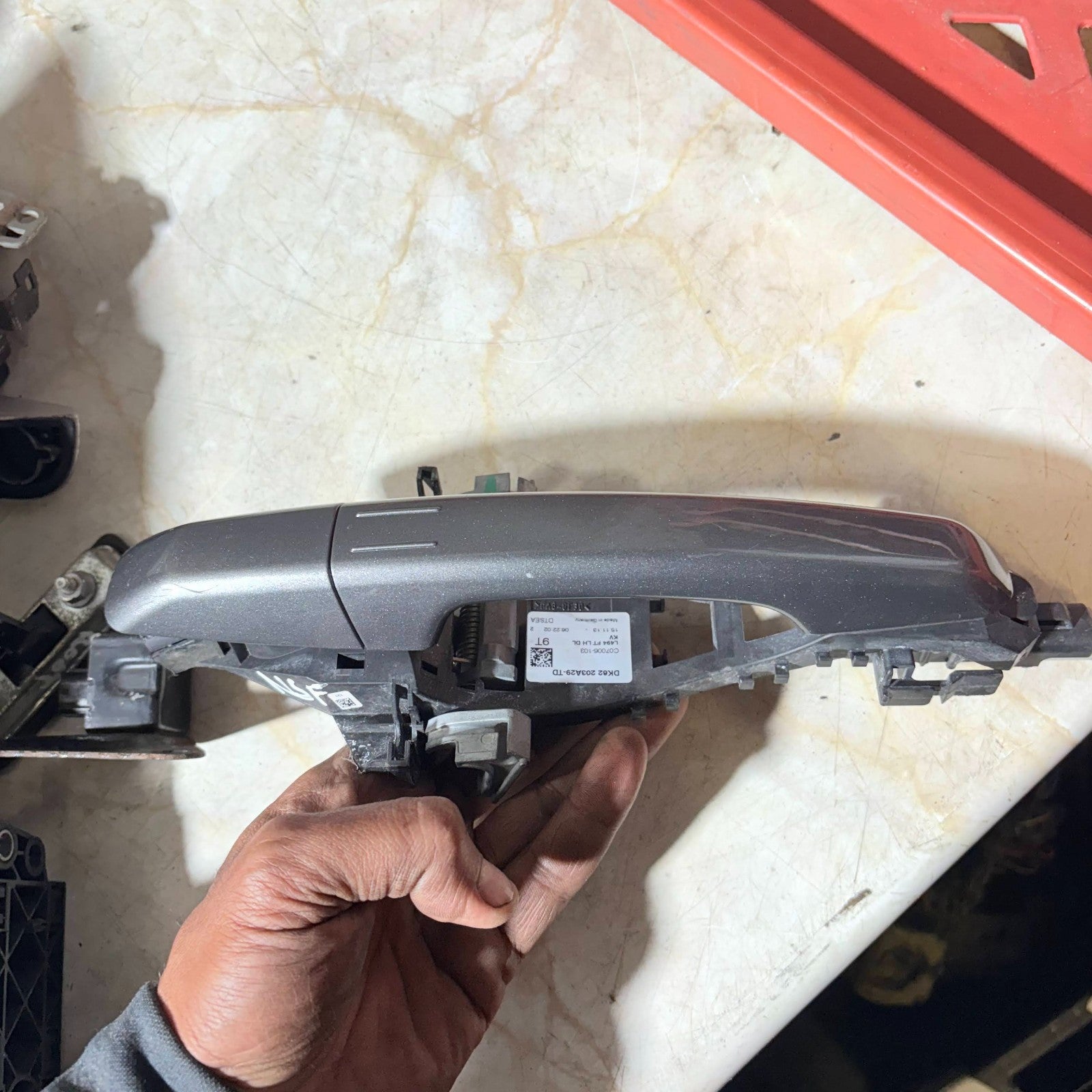 RANGE ROVER SPORT L494 FRONT LEFT PASSENGER SIDE DOOR HANDLE DK62-203A29-TD