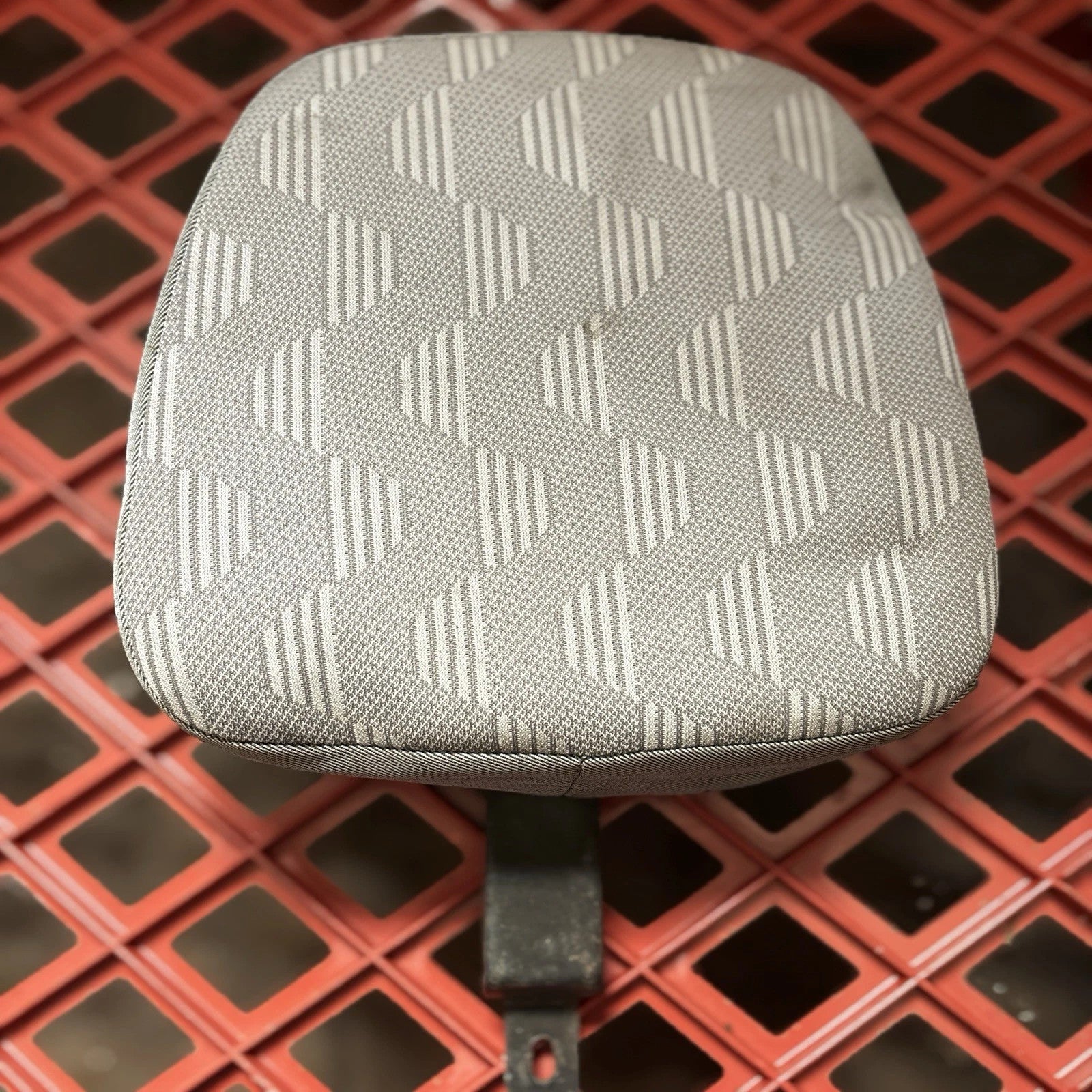 DFSK LOADHOPPER PASSENGER SEAT HEADREST HEAD REST