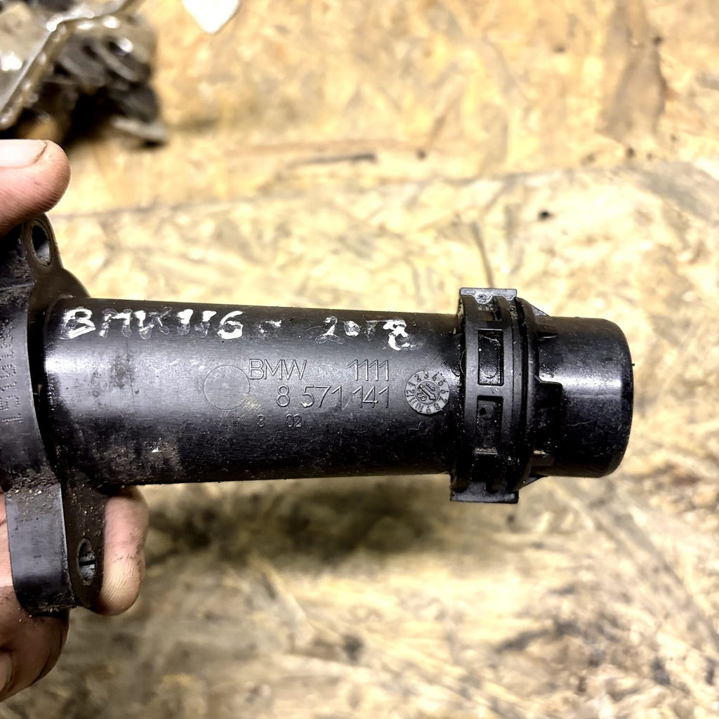 BMW F20 F21 F30 F31 LCI Water Coolant Flange Connector Motor 8571141 2008