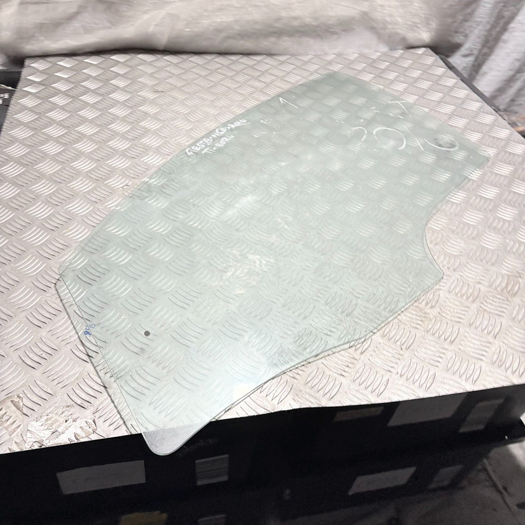 FORD FIESTA 2010 LEFT FRONT PASSENGER SIDE DOOR GLASS