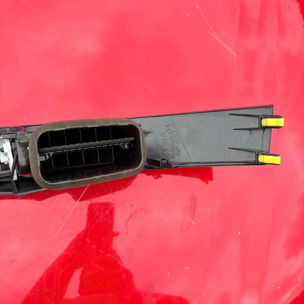 Toyota Corolla Verso 2004-2009 Passenger Air Vent Grill Trim 55670-64010