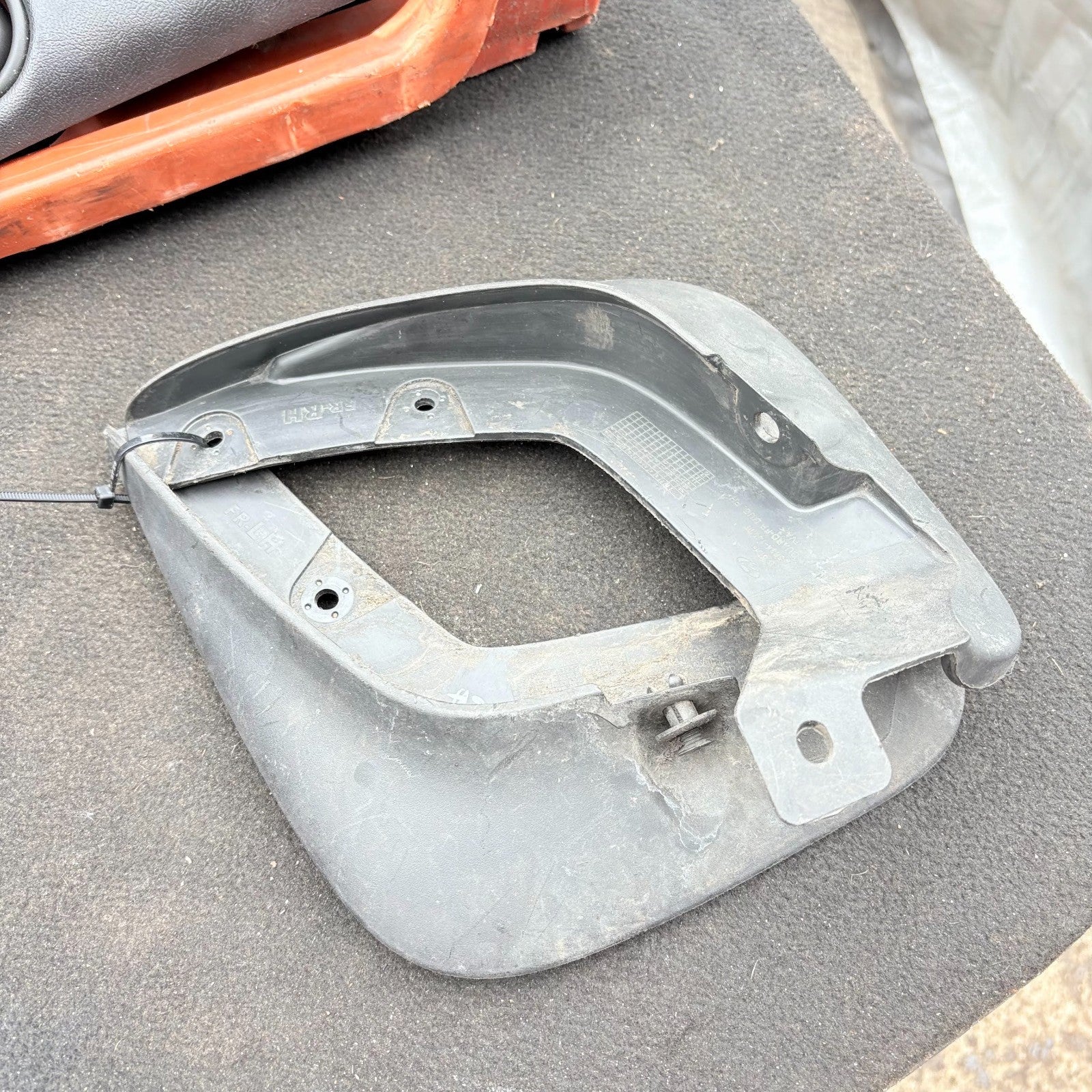 Hyundai i20 2009-2012 Front Mudflap Mudguard Set Left Right